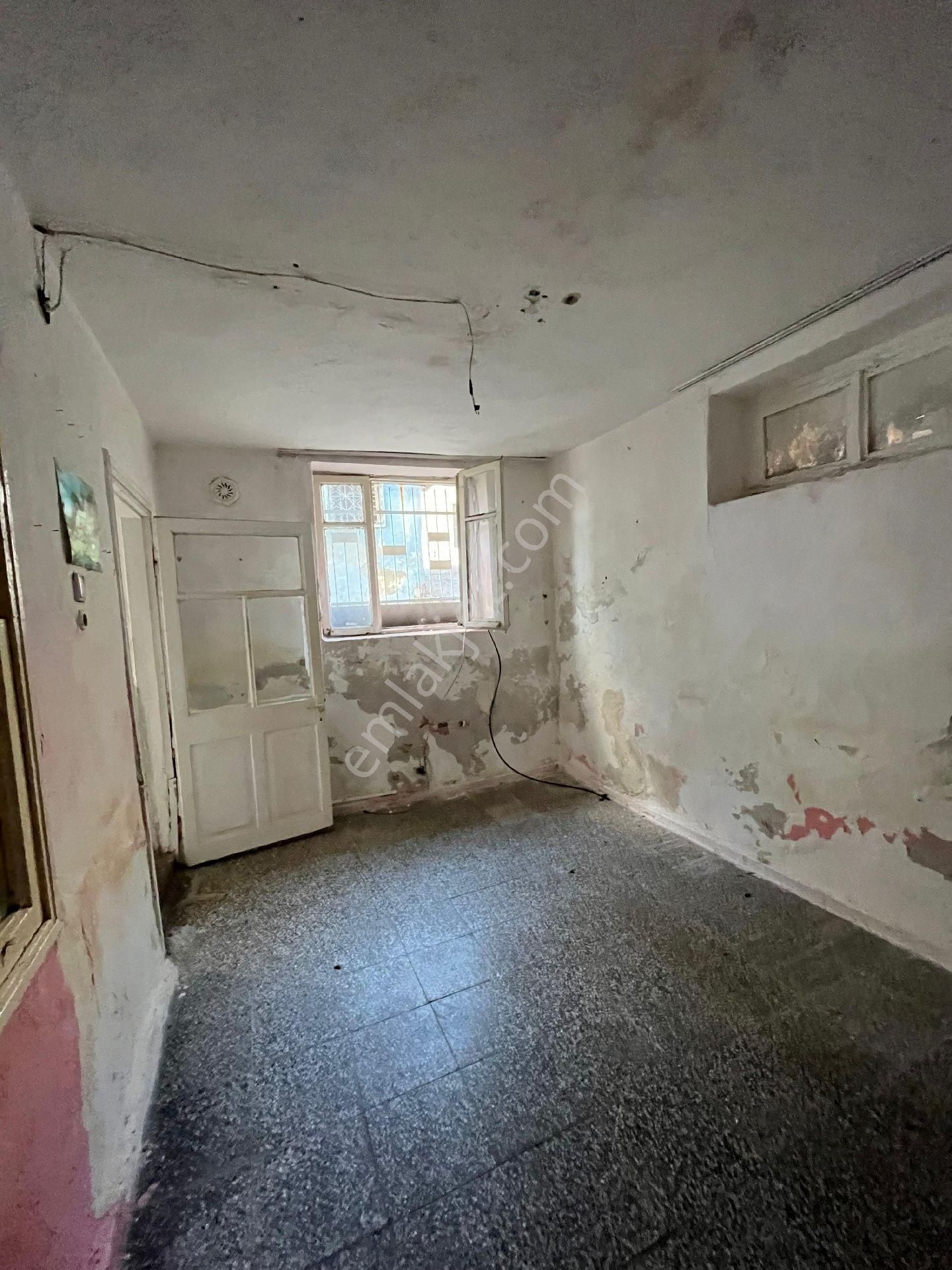 İzmir Konak Sakarya Mah.de 2katlı Satılık Müstakil - Görsel 10