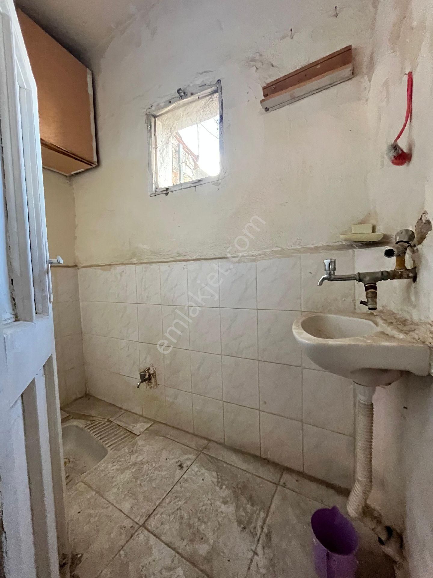 İzmir Konak Sakarya Mah.de 2katlı Satılık Müstakil - Görsel 32