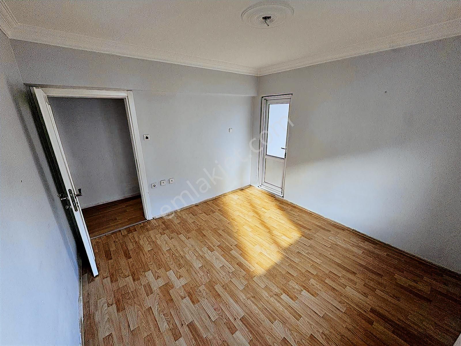 75. Yıl Mahallesinde Çimen Kaya Sitesinde 3+1 Satılık Daire - Görsel 20