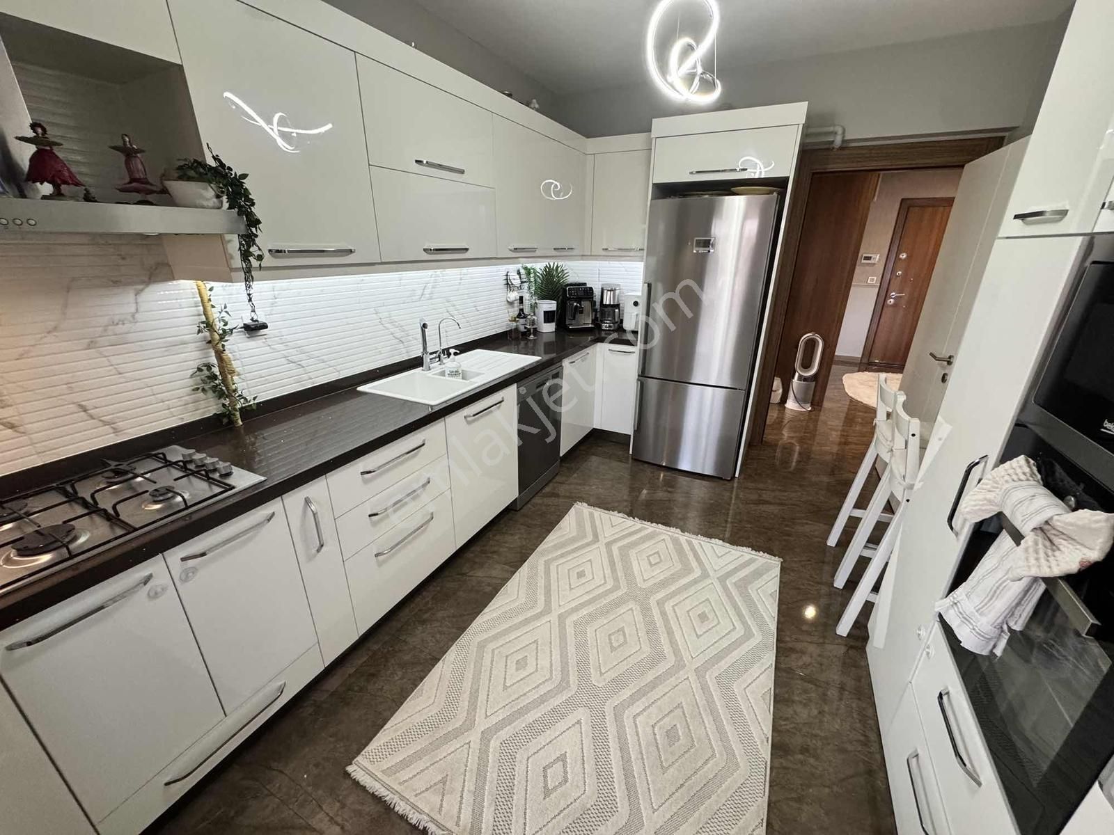 Millet Mahallesi Derya Cadde Üzeri 145 M² Net | Uludağ Manzaralı - Görsel 14