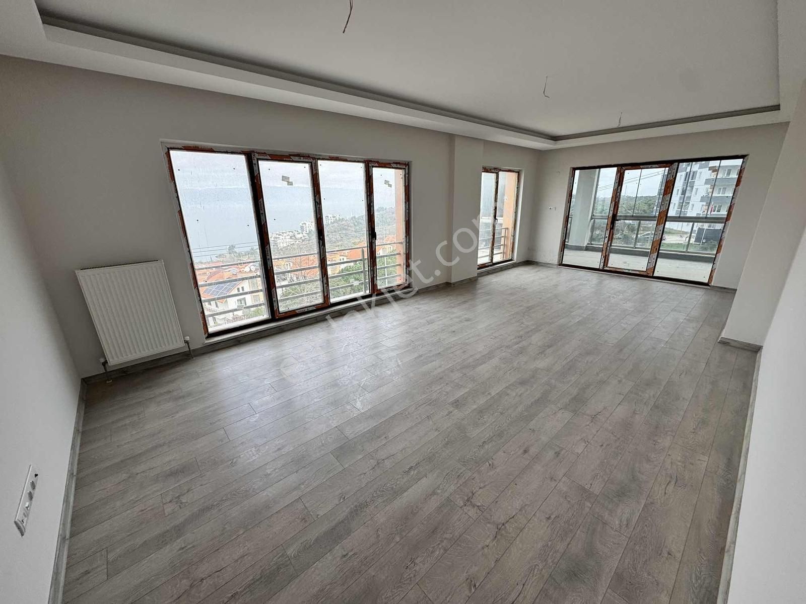 Mudanya Güzelyalı Deniz Manzaralı Sıfır 3+1 Kiralık Daire