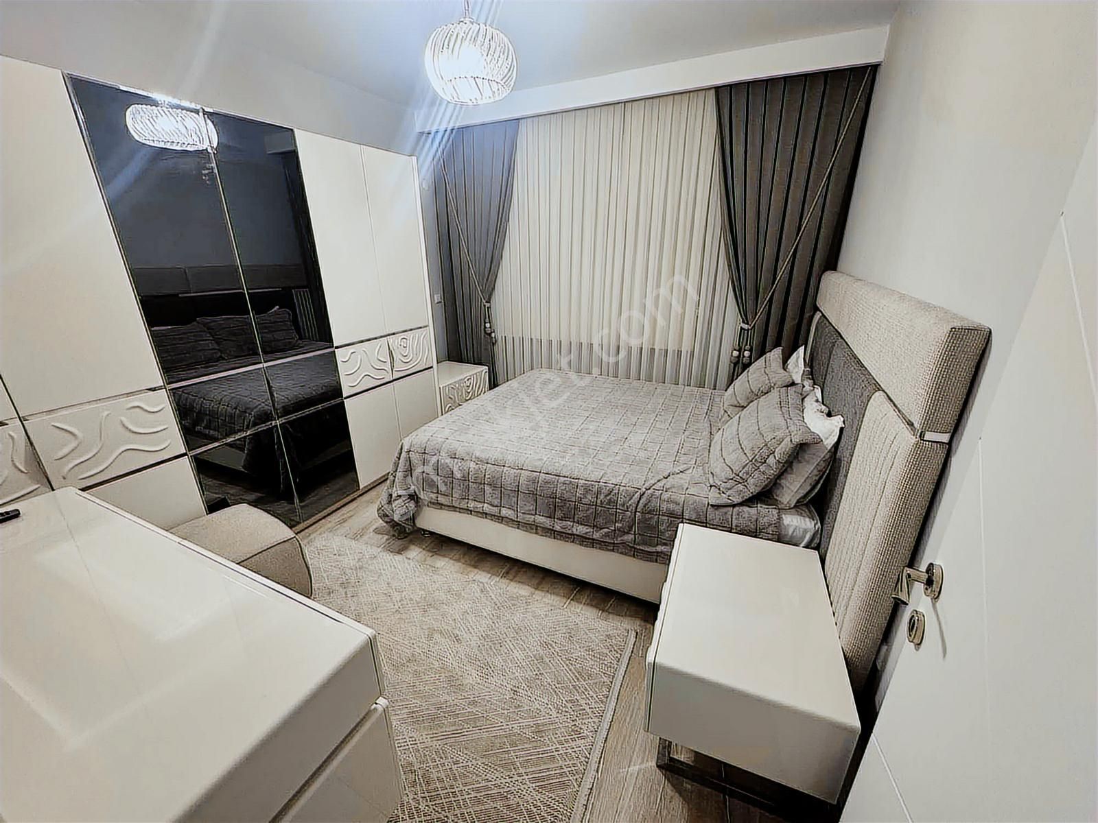 Güneştepede Çamlık Caddesinde Arakat 3+1 - Görsel 6