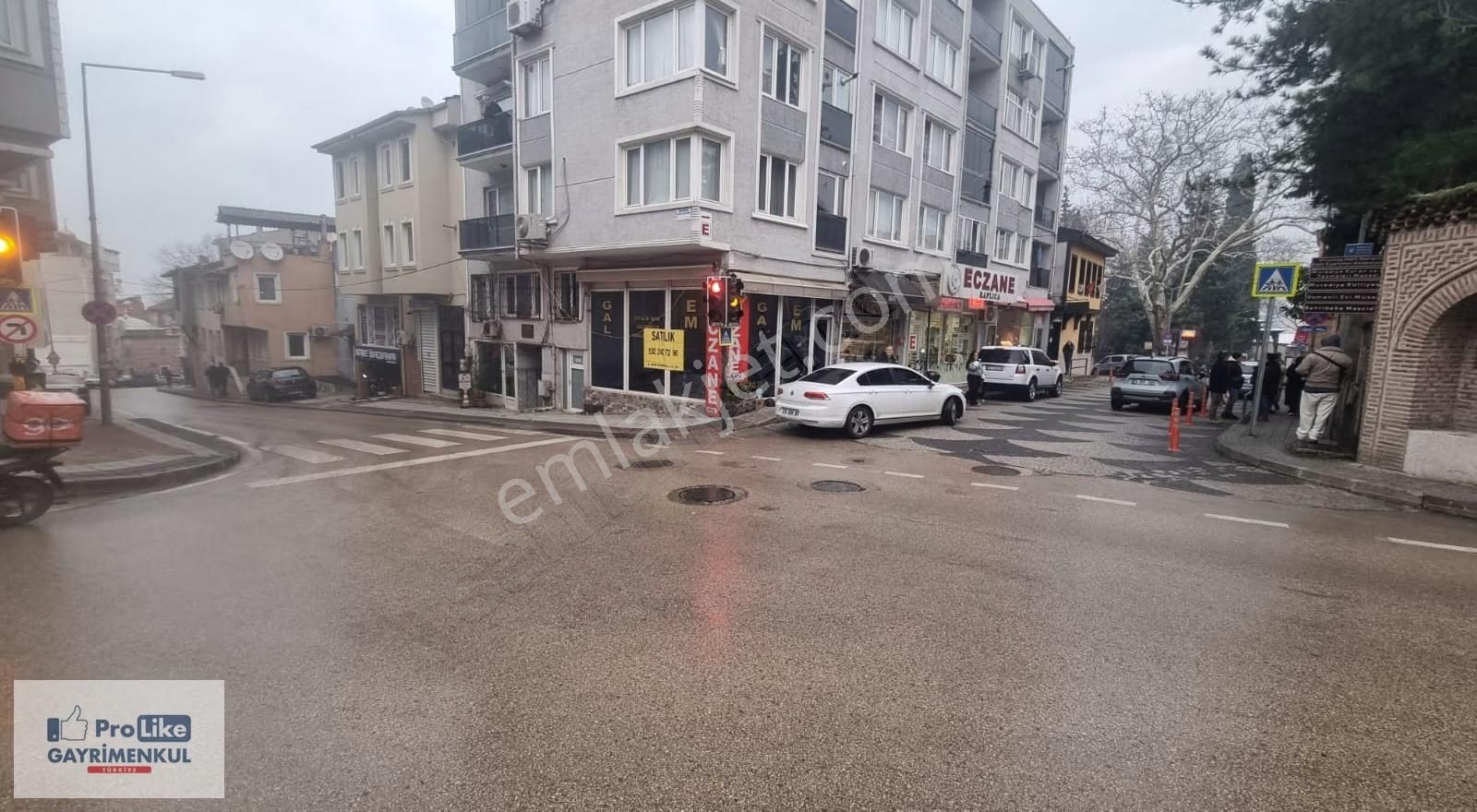 Bursa Muradiye'de Tabela Değeri Yüksek Köşe Dükkan - Görsel 4