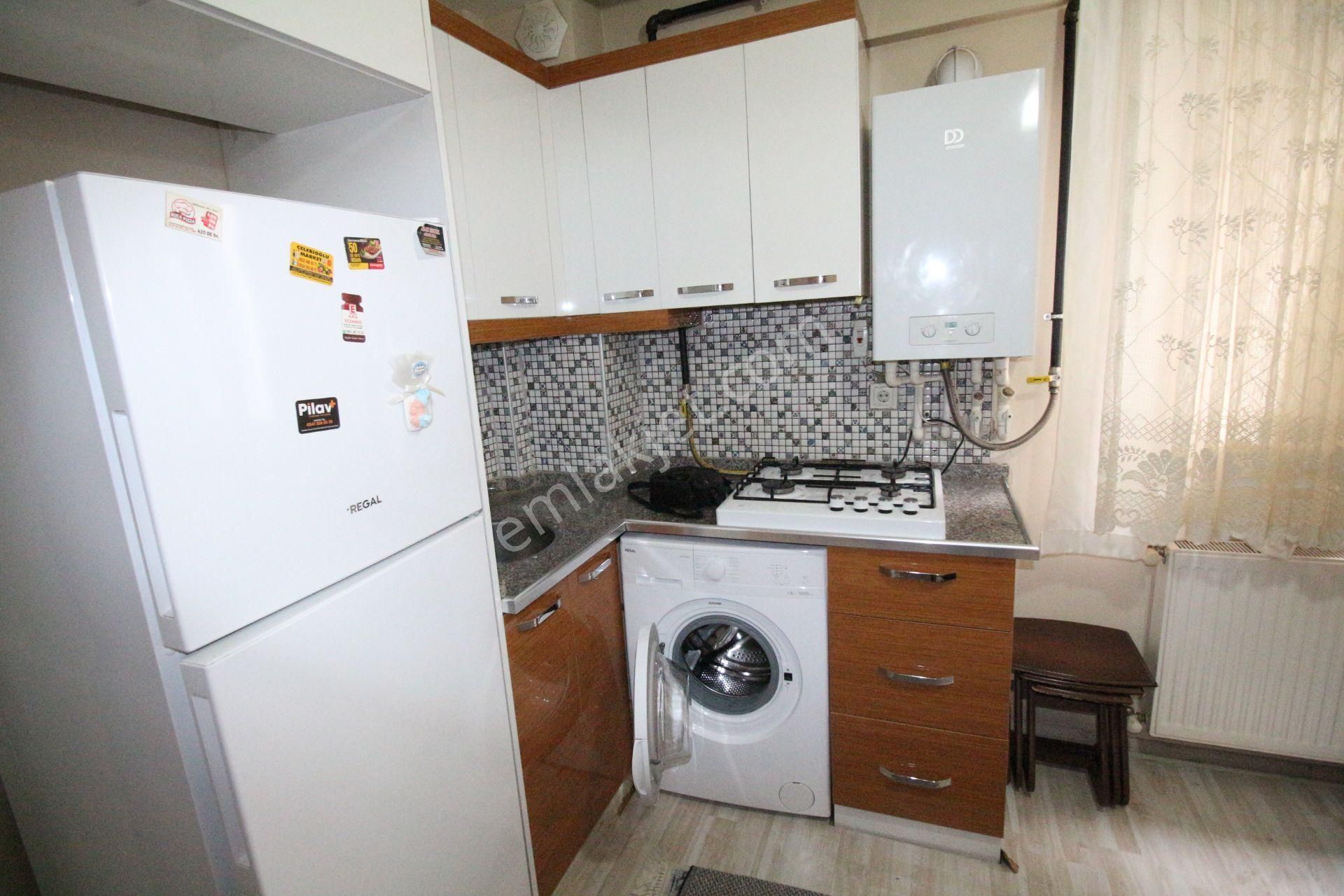 Arga'dan Buca Üçkuyular'da Eşyalı D.gazlı 1+1 Kiralık Daire . - Görsel 15