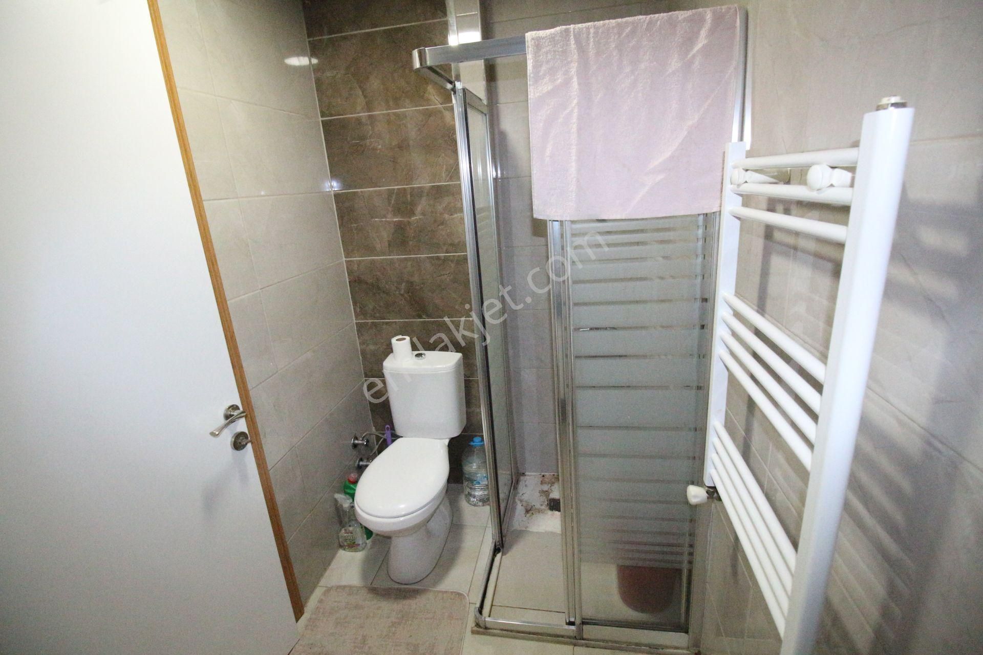 Arga'dan Buca Üçkuyular'da Eşyalı D.gazlı 1+1 Kiralık Daire . - Görsel 4