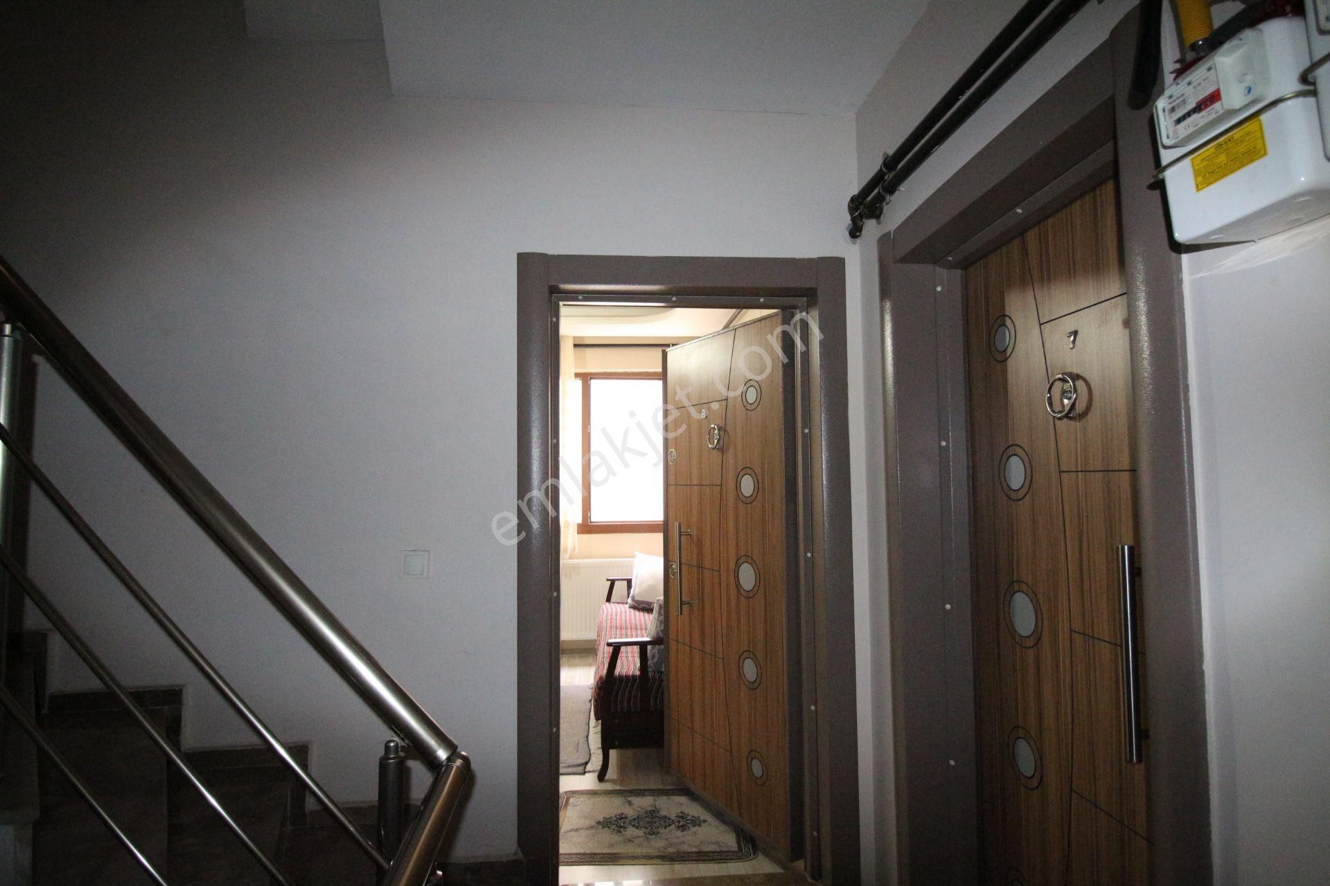 Arga'dan Buca Üçkuyular'da Eşyalı D.gazlı 1+1 Kiralık Daire . - Görsel 20