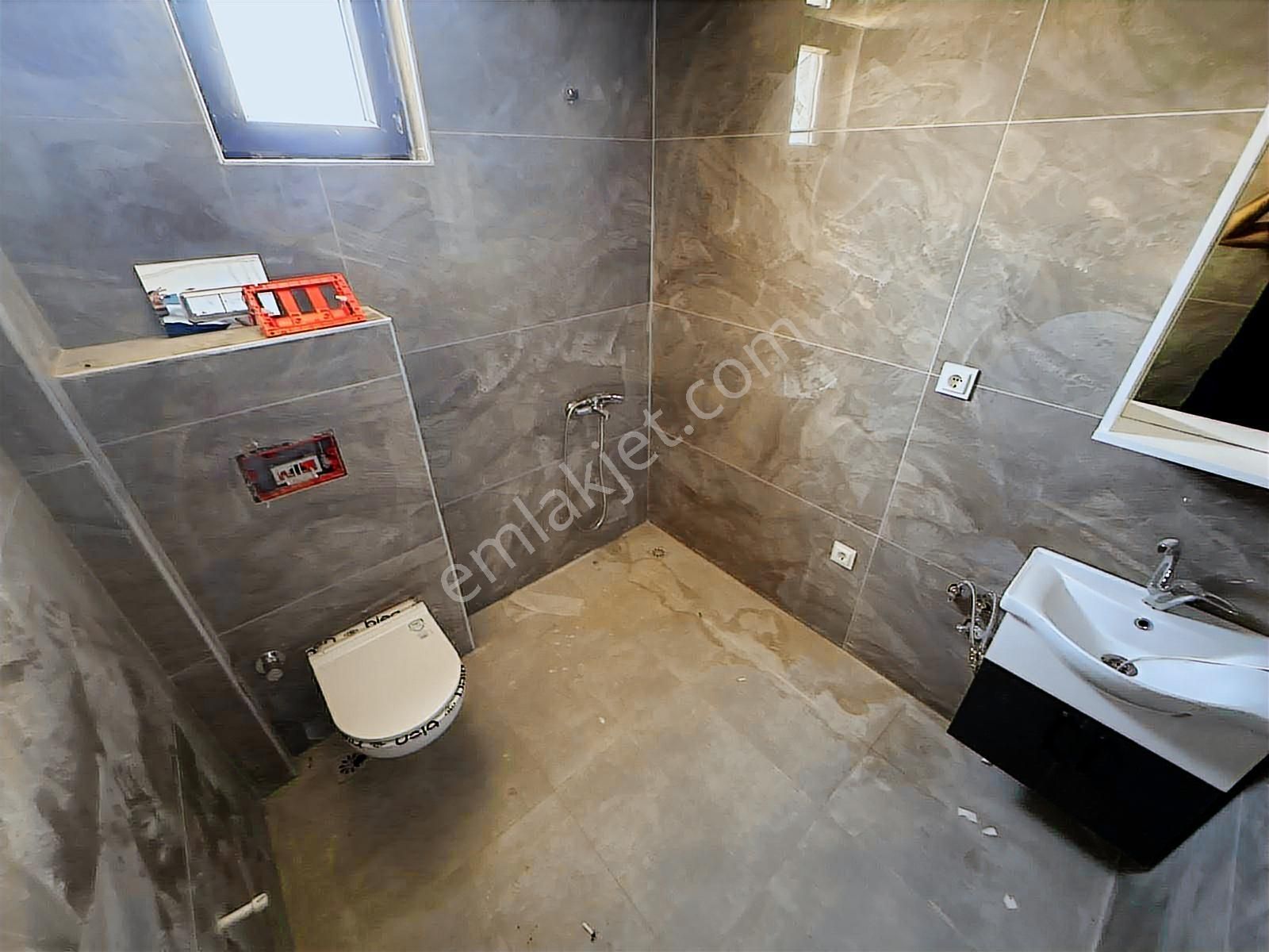 Varsak Demirel De Kaçırılmayacak Fırsat 1+1 Sıfır Daire