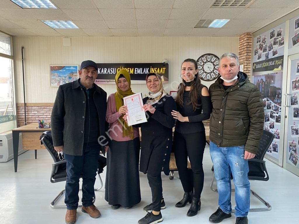 Havuzlu Sitede Harika Bahçe Katı 2+1 Daire | Cam Balkonlu - Görsel 24