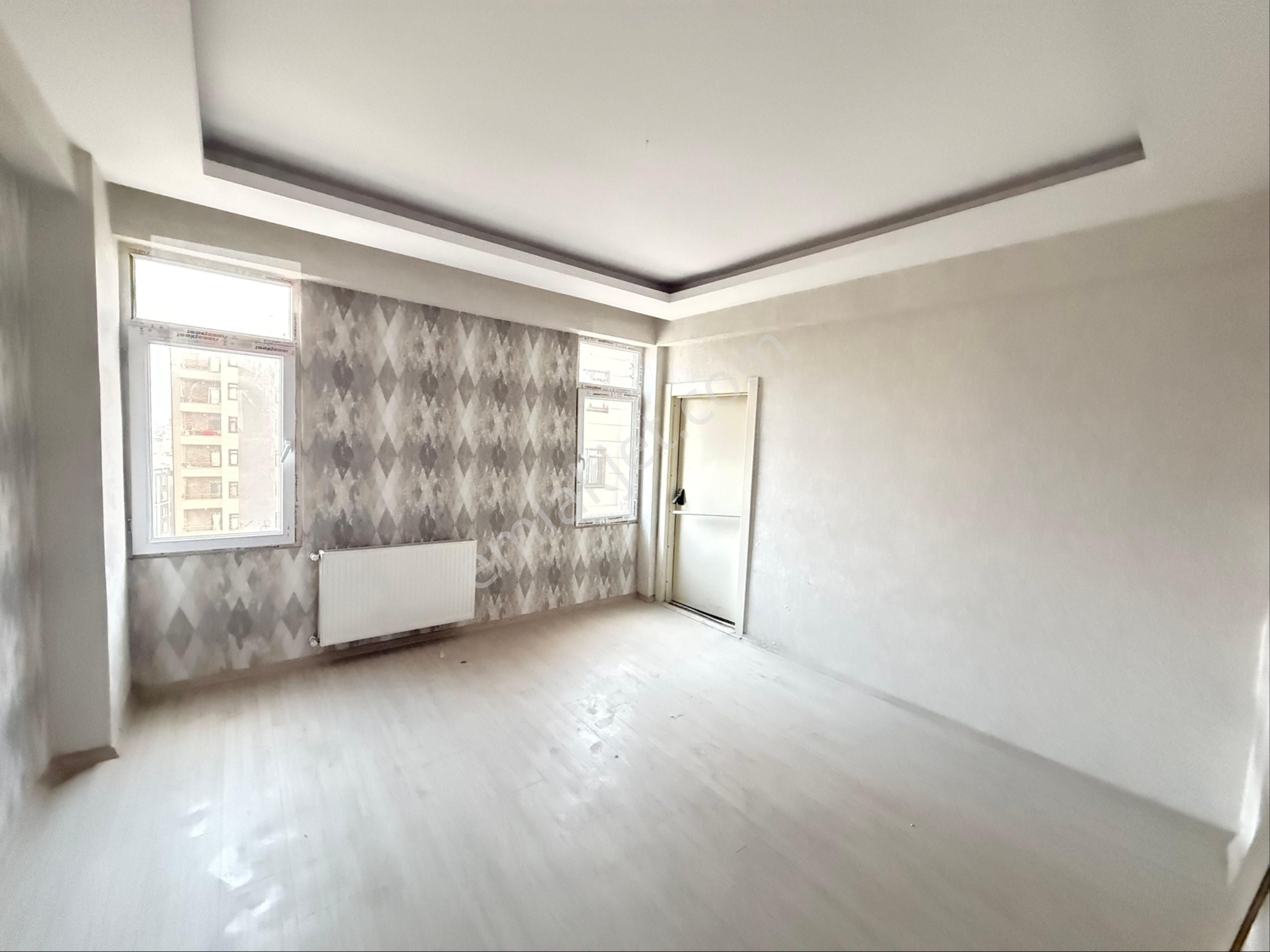 Cadde Seyrandan Satlık 3+1 Ara Kat - Görsel 6