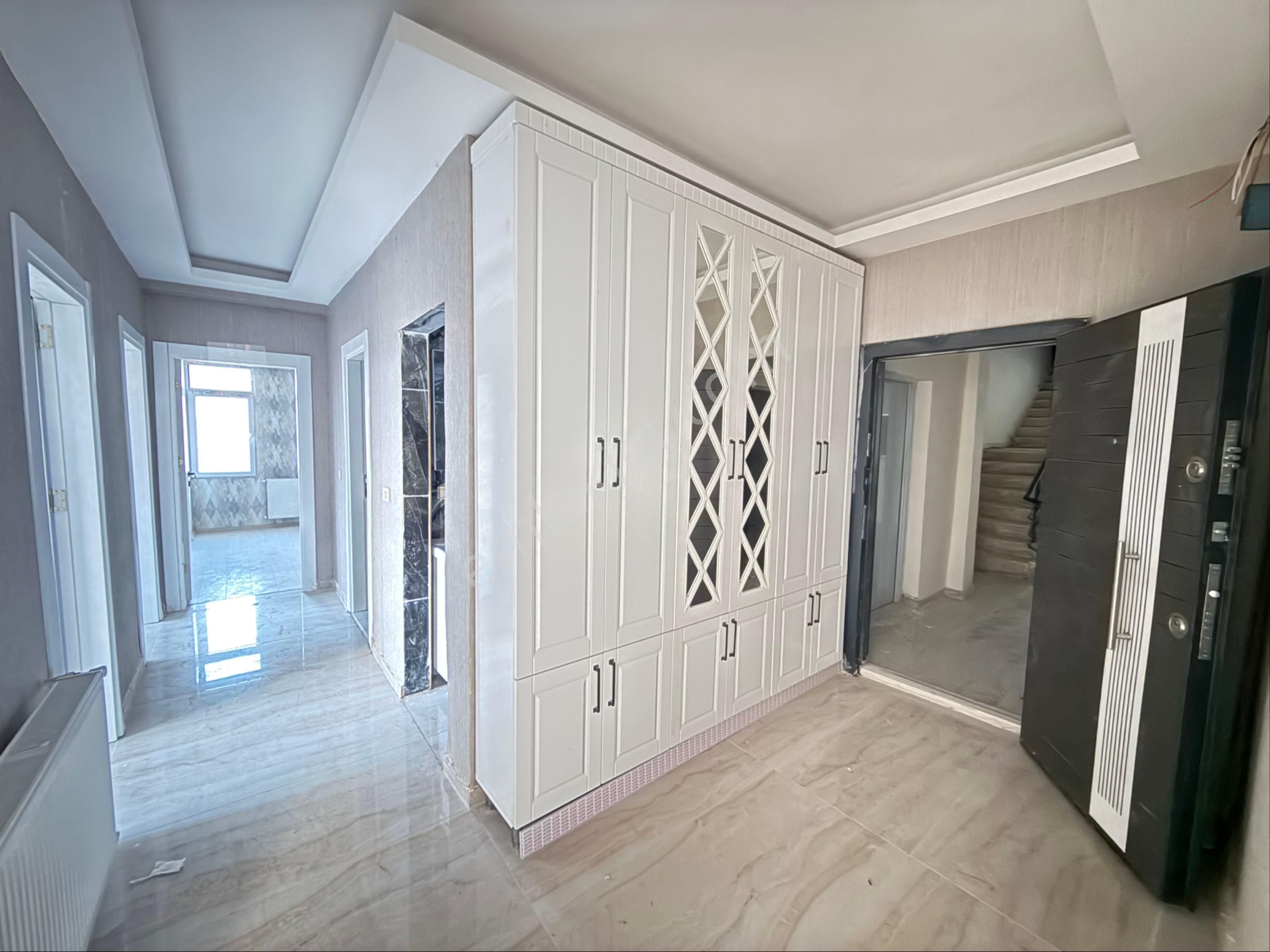 Cadde Seyrandan Satlık 3+1 Ara Kat - Görsel 10