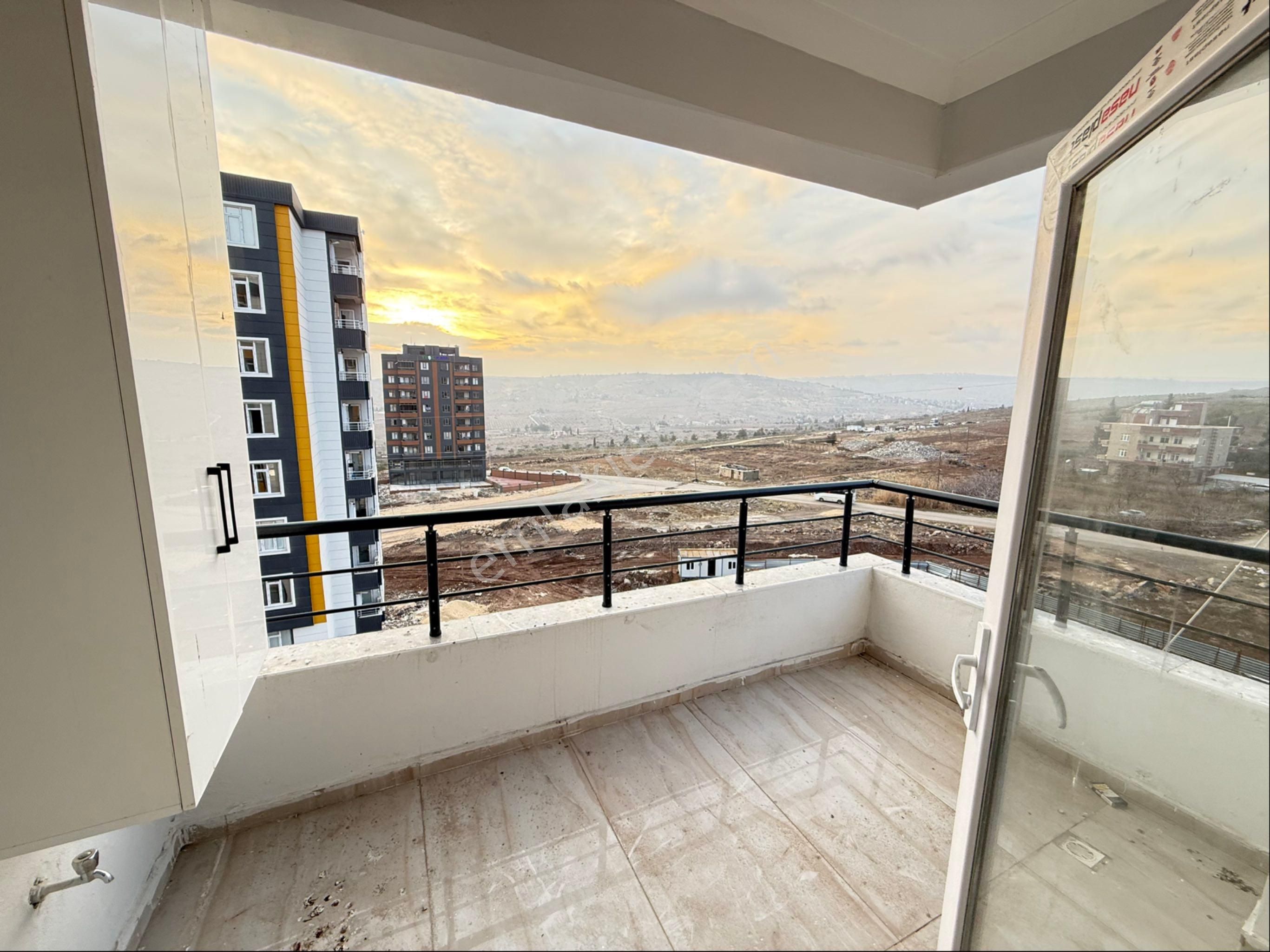 Cadde Seyrandan Satlık 3+1 Ara Kat - Görsel 21