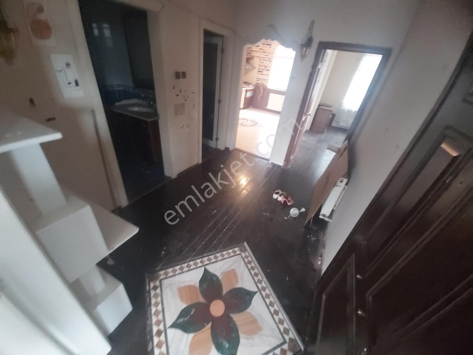 Aktaştan Koşuyolun Mah. 2+1 100m2 Aydınlık Balkonlu Daire - Görsel 4