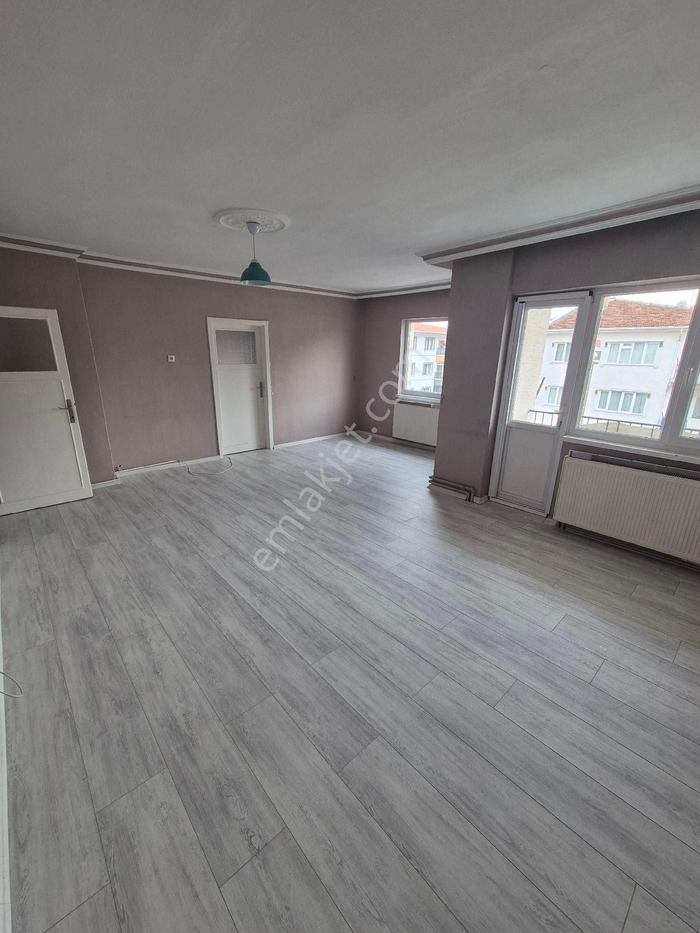 Sahibinden Bosna Caddesi Üzeri - Full Yapılı - Masrafsız 3+1