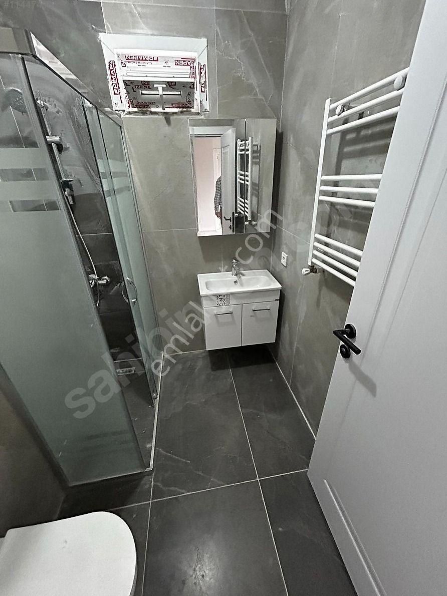 Oryaştan Ataşehir İçerenköyde 1 Yıllık Binada Yatırımlık 1+1 Daire - Görsel 8