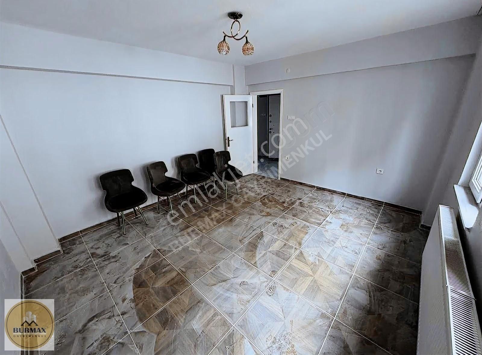Burmax Gayrimenkul'den Vatan Mahallesi'nde 2+1 Kiralık Daire - Görsel 3