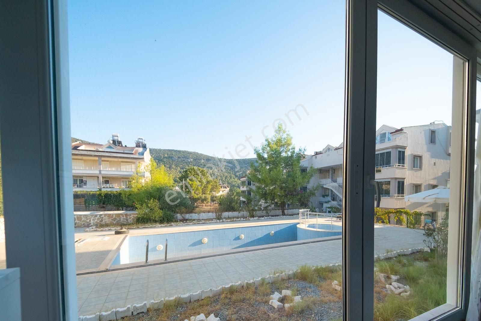 Akbük Merkezde Satılık Geniş 2+1 Havuzlu Daire - Görsel 26