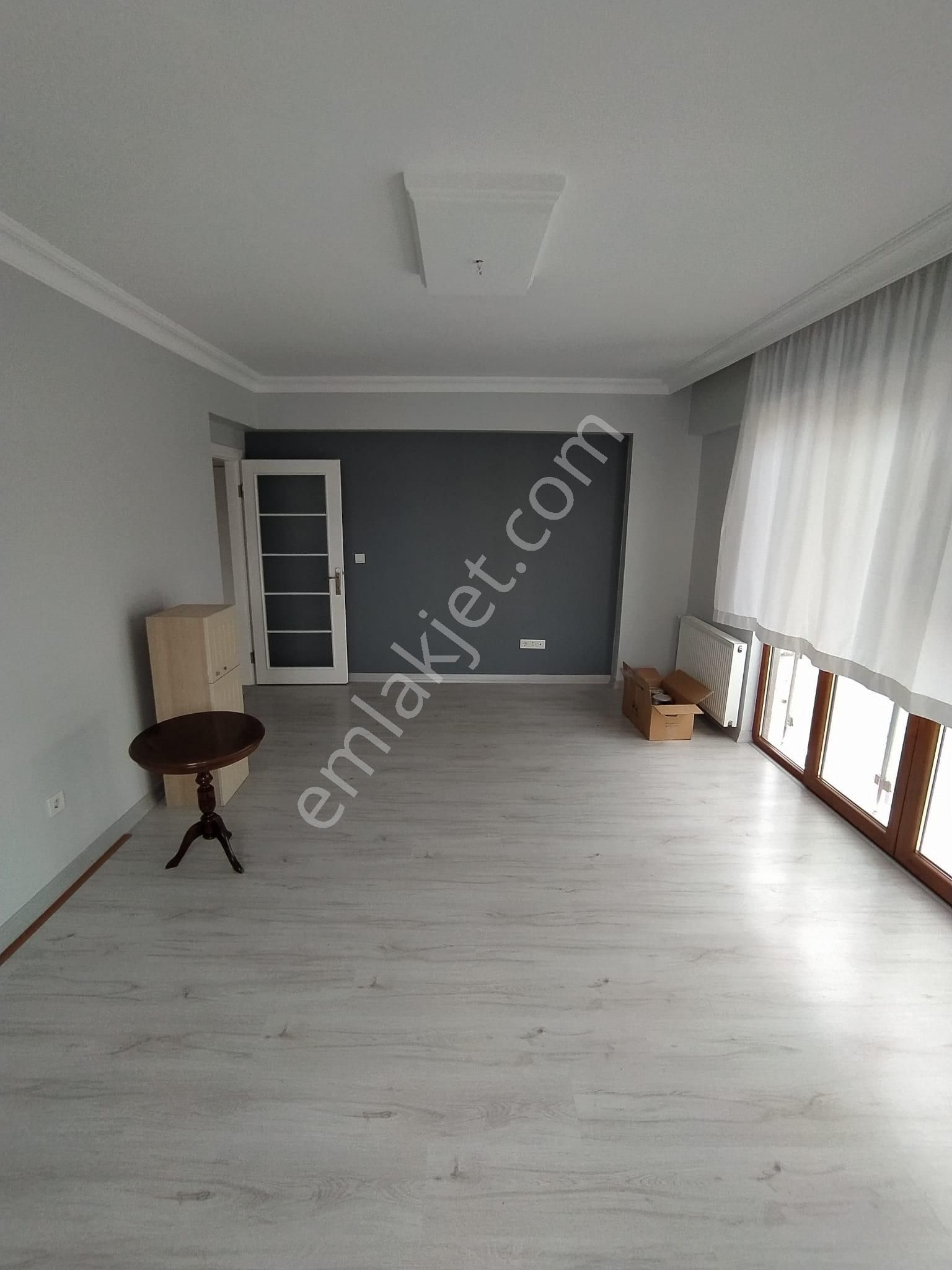 Mertcan Dan Cumhuriyet Mah İçi Full Yenilenmiş 2+1 Ankastreli - İskanlı - Görsel 3