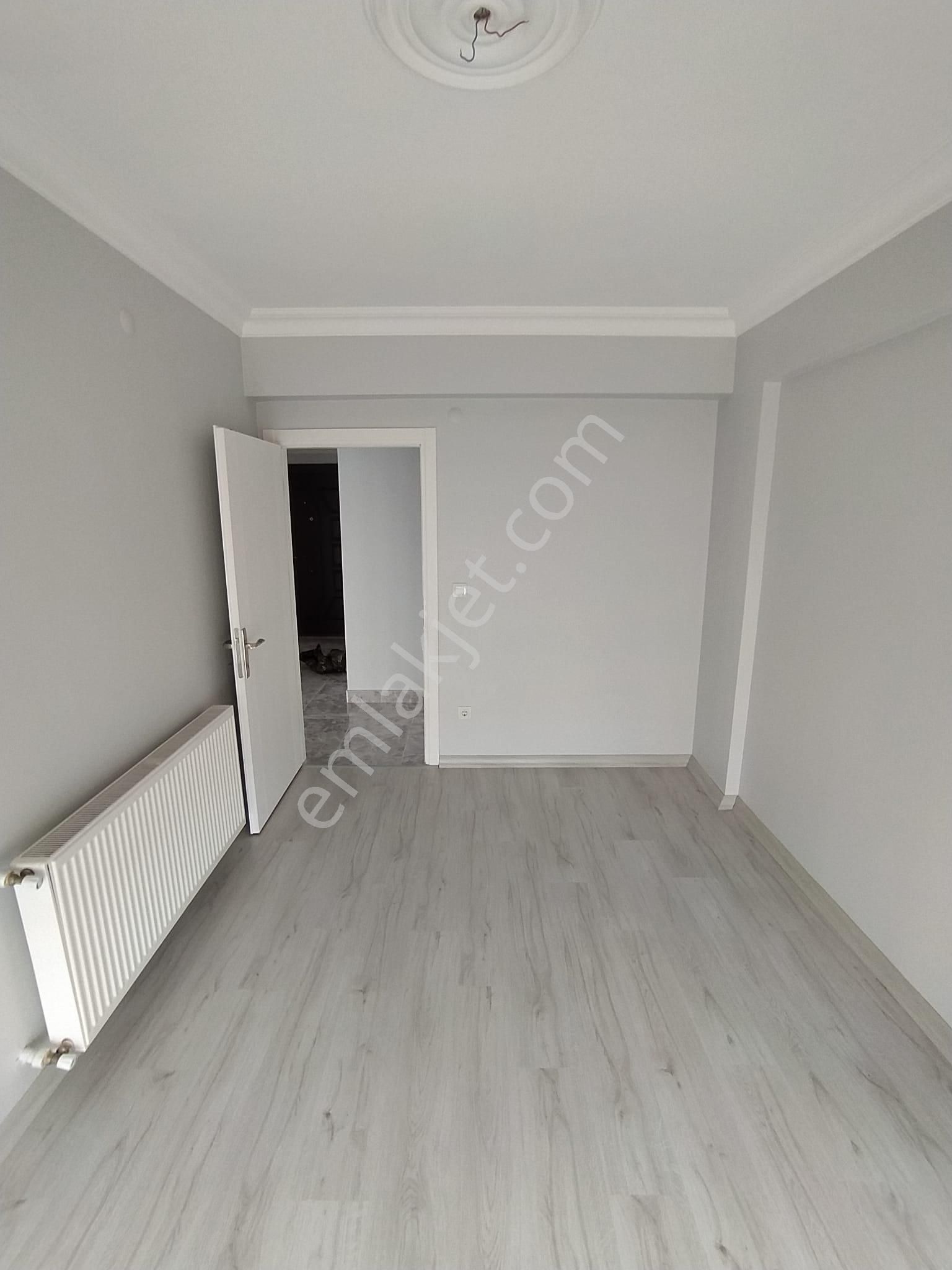 Mertcan Dan Cumhuriyet Mah İçi Full Yenilenmiş 2+1 Ankastreli - İskanlı - Görsel 9