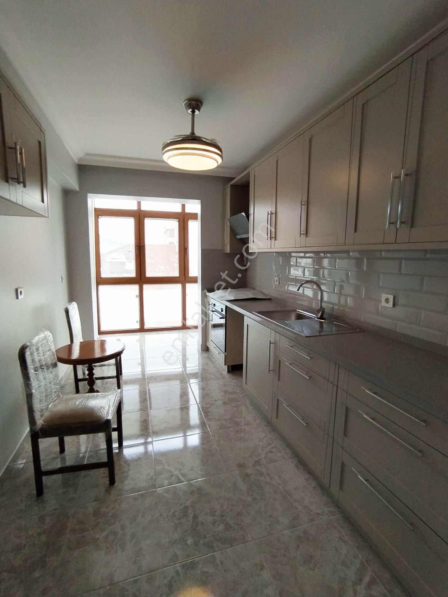 Mertcan Dan Cumhuriyet Mah İçi Full Yenilenmiş 2+1 Ankastreli - İskanlı - Görsel 12