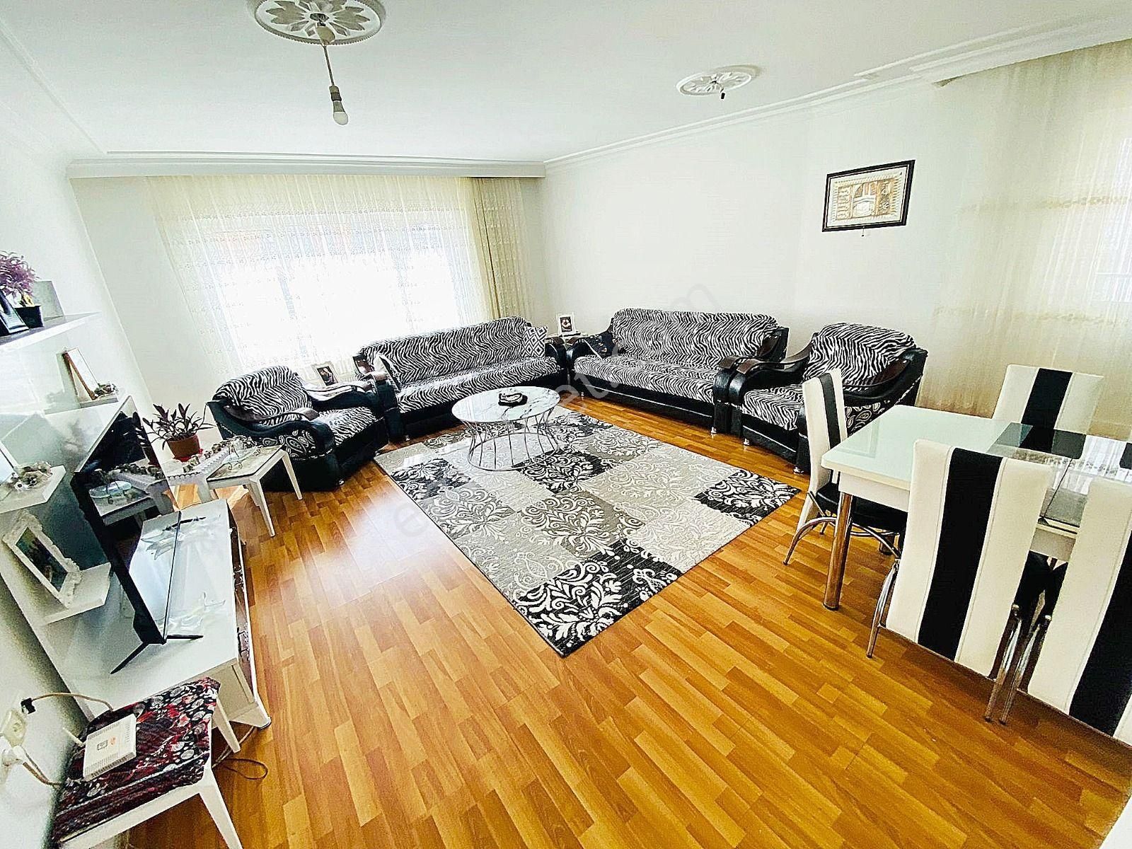 Ekin Mahallesinde Geniş Çift Balkonlu Katta 3+1 Satılık Daire !! - Görsel 8
