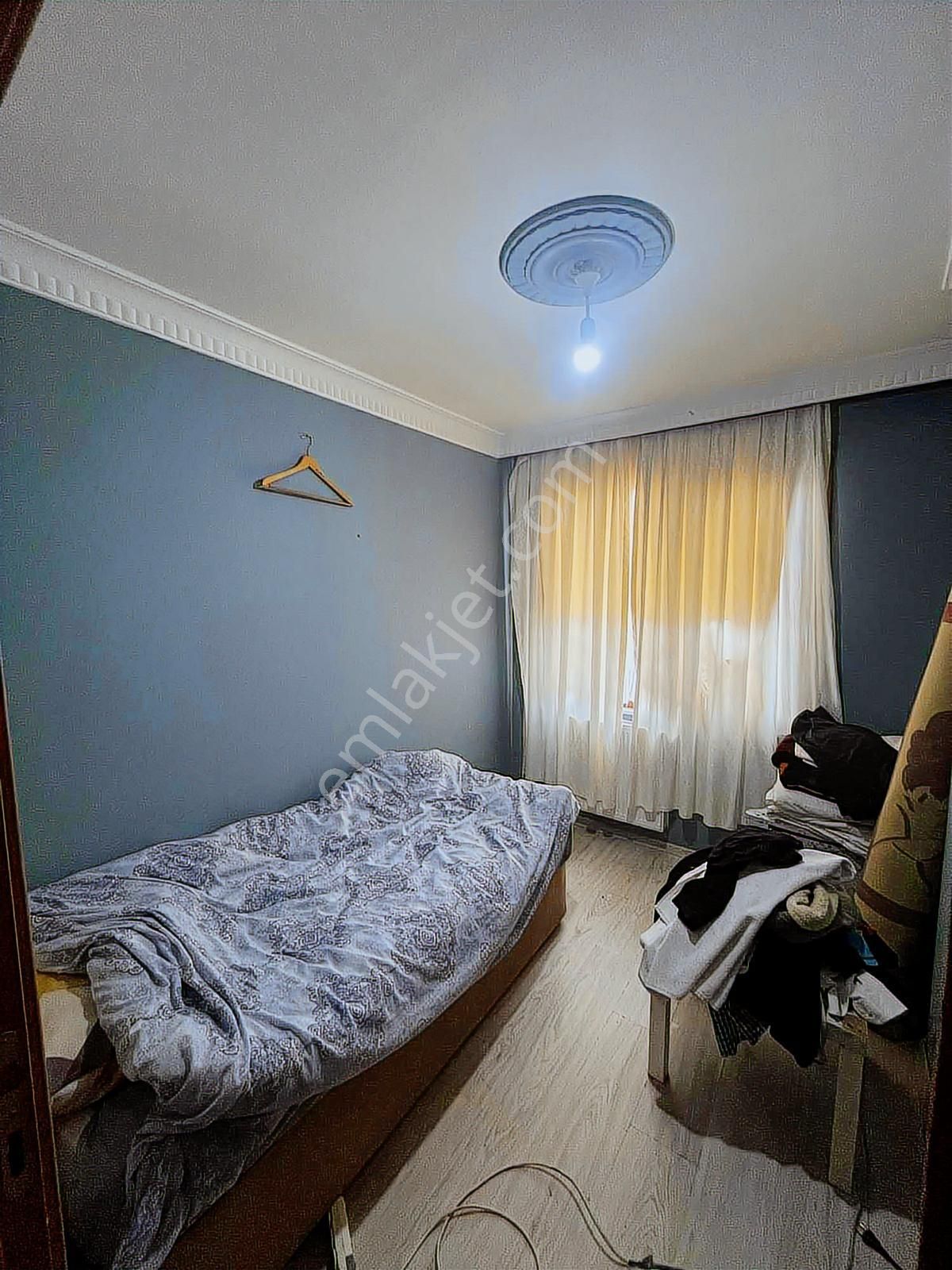 Esenyurt Yeşilkent Mahallesi Arakat Balkonlu