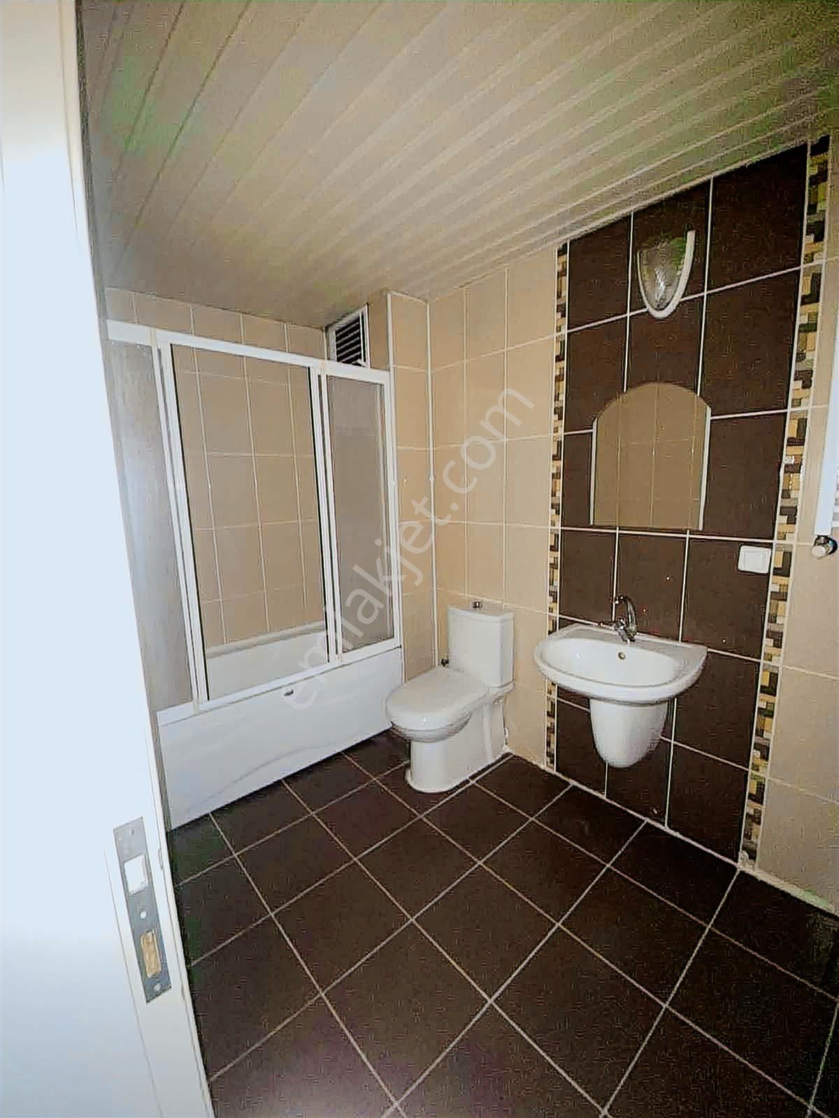 Gül World Yaptı Yapacagını Ön Cephe Yüksek Giriş Bahçeden Uygun - Görsel 14