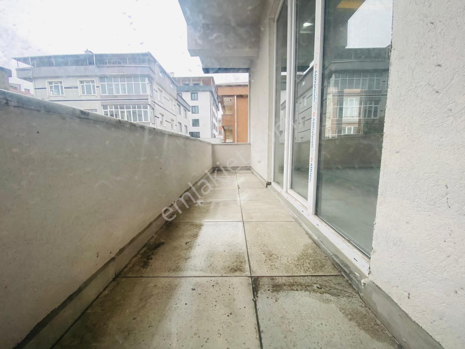 Güven'den Kapaklı'da Yerden Isıtmalı Caddeye Yakın Geniş 3+1 Ev - Görsel 10