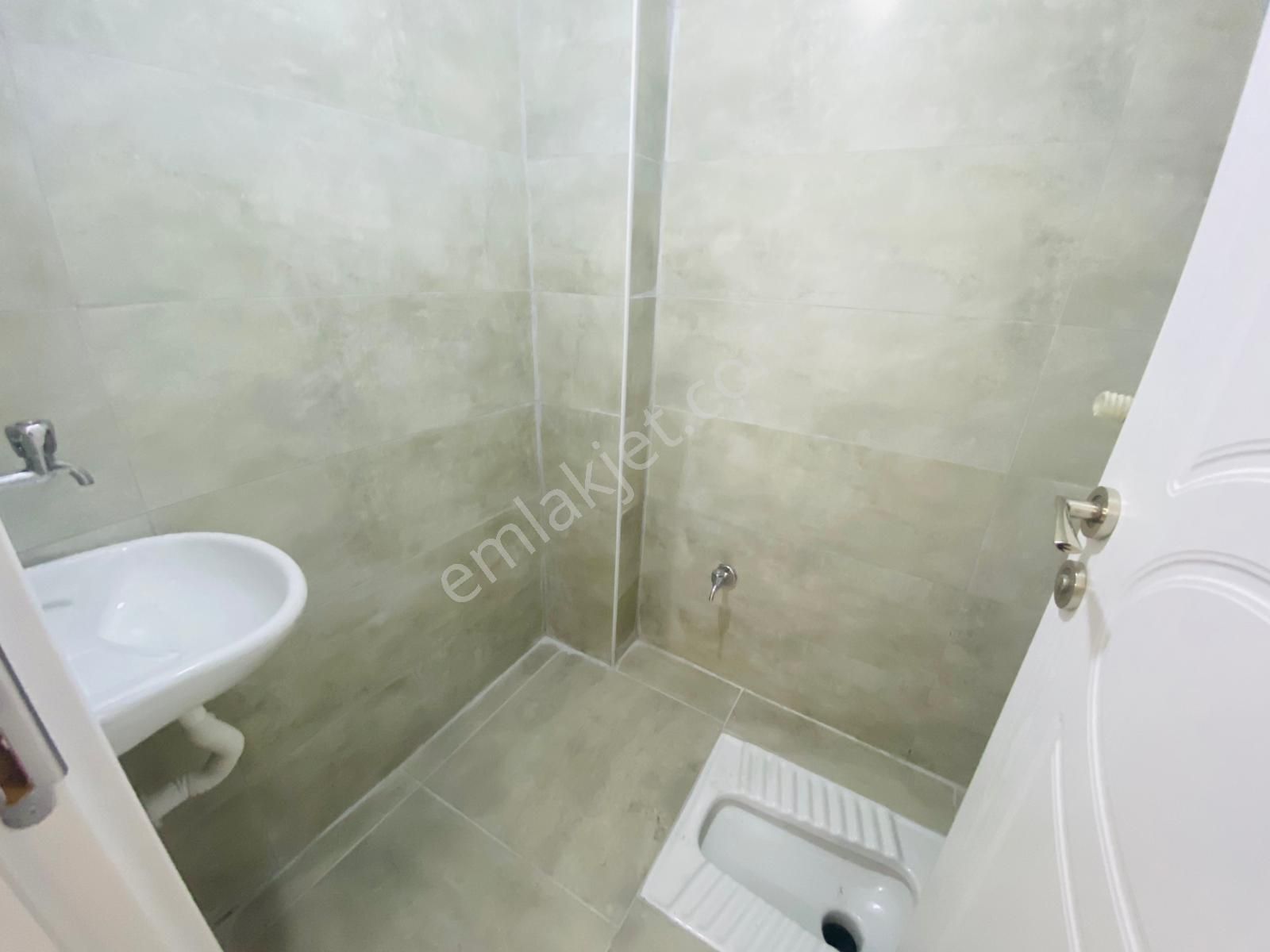 Güven'den Kapaklı'da Yerden Isıtmalı Caddeye Yakın Geniş 3+1 Ev - Görsel 20