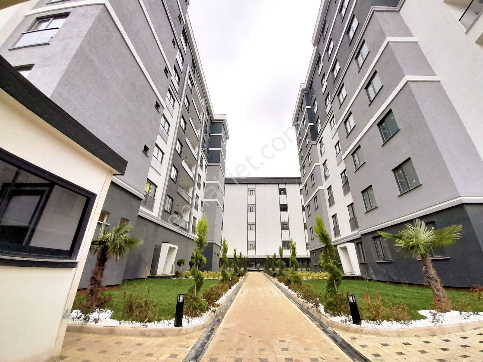 Mimar Sinan Validehan Konakları 6.kat Özel Yapım Satılık 3+1