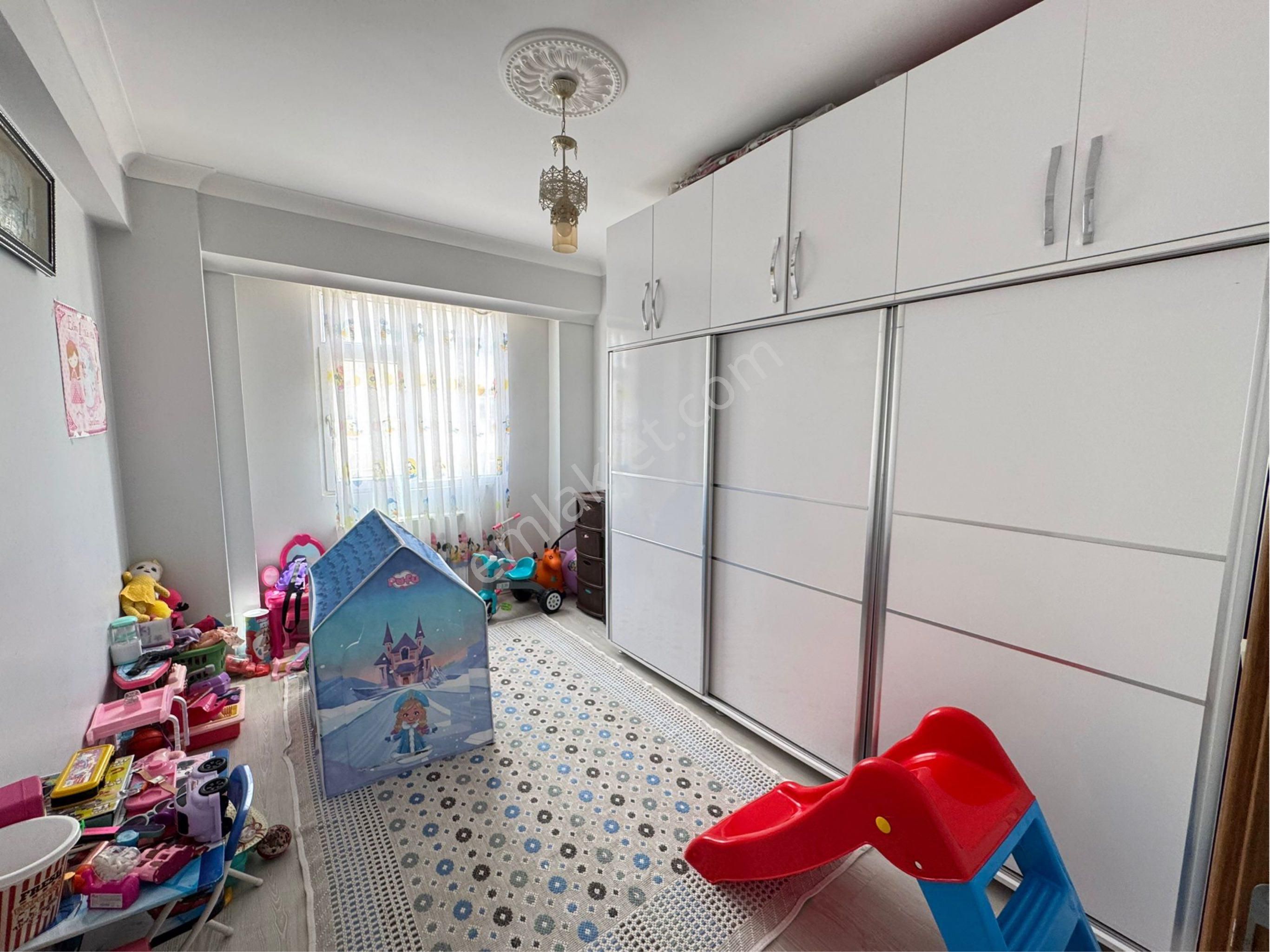 Cadde Seyrandan Satlık 3+1 Ara Kat Cepe Ful Acık - Görsel 4