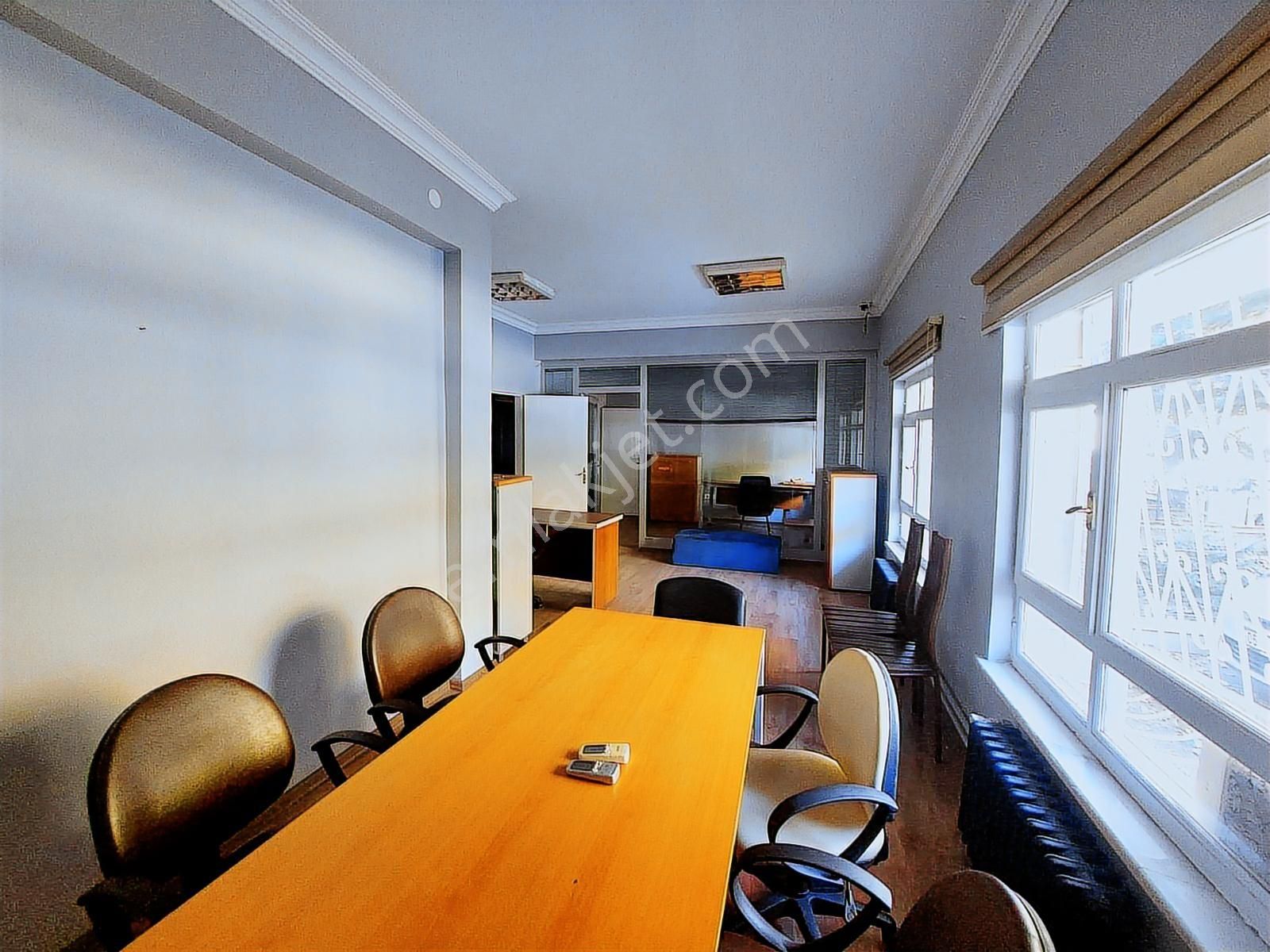 Öveçler Kiralık Mobilyalı Ofis Kabil Cad. Yakını - Görsel 7