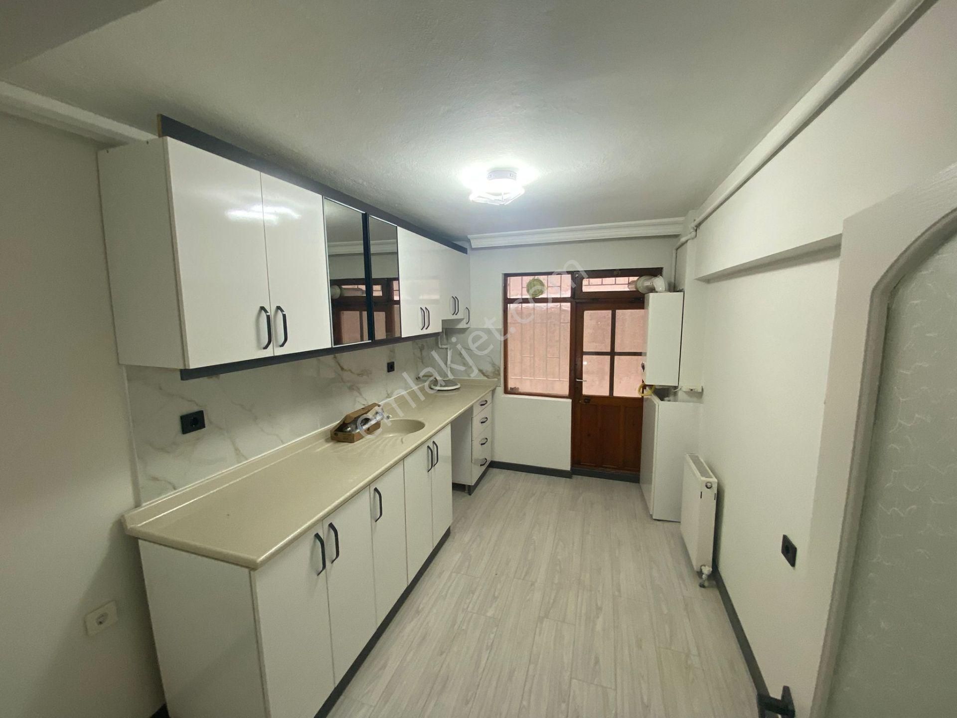 Bahçeli Lüks 3+1 **çiçekli Mahalesinde * Fırsat Daire - Görsel 4