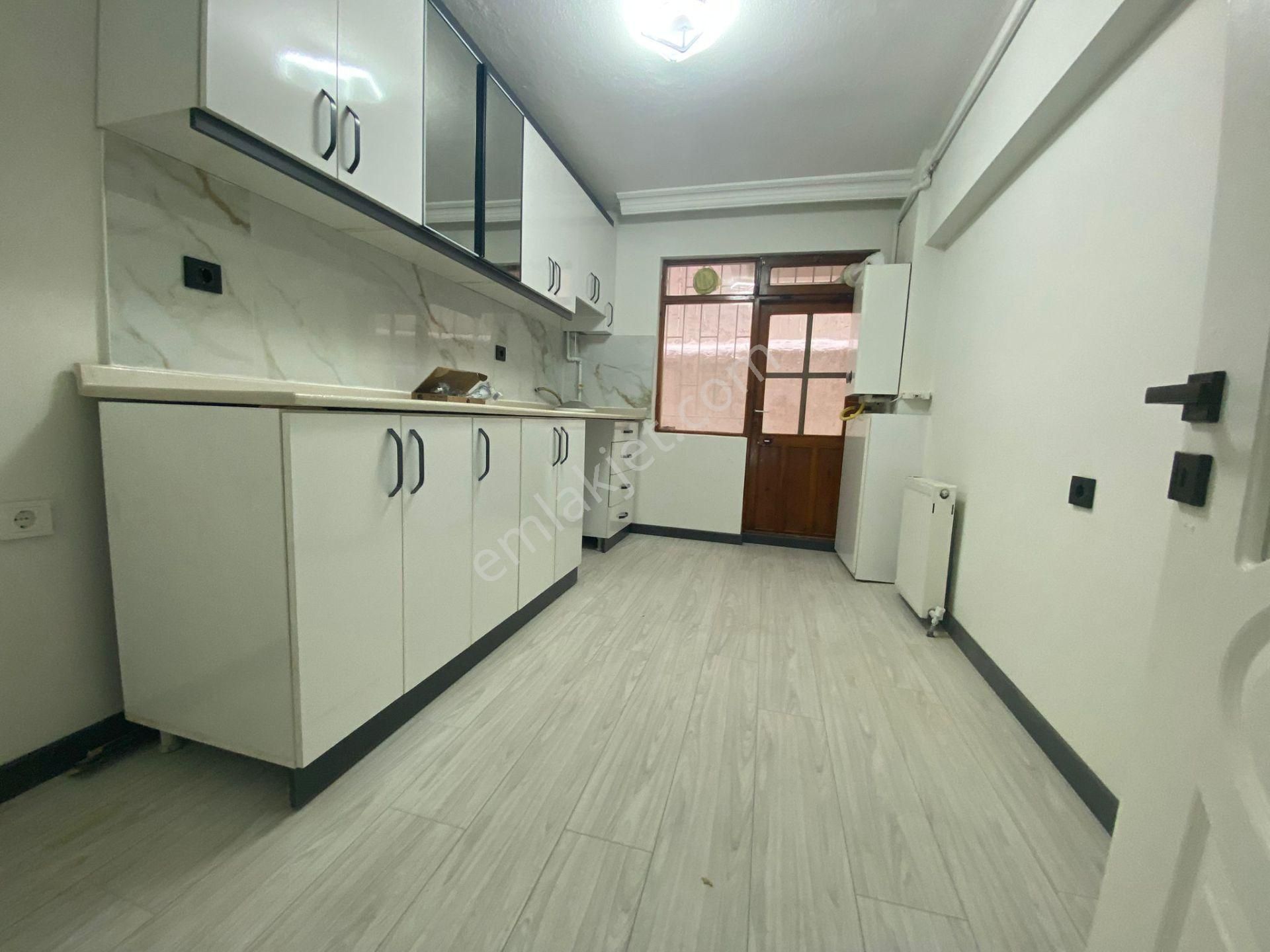 Bahçeli Lüks 3+1 **çiçekli Mahalesinde * Fırsat Daire - Görsel 2