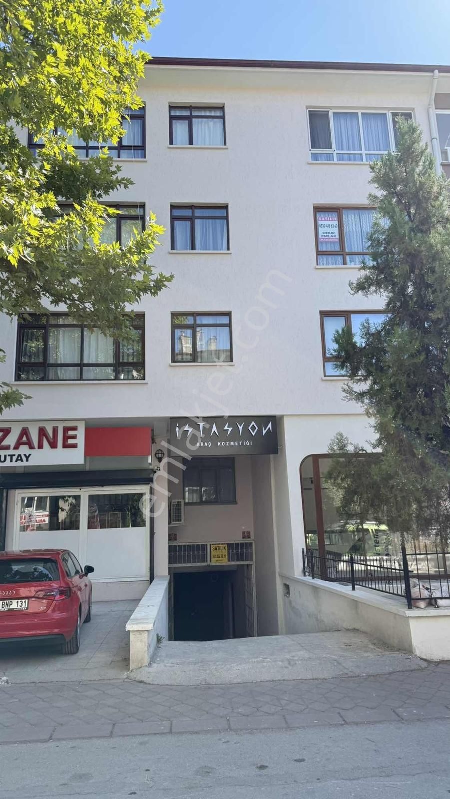 Emek 8. Cadde Yakını, Ara Kat, Geniş 3+1, Boş & Yeni Boyalı