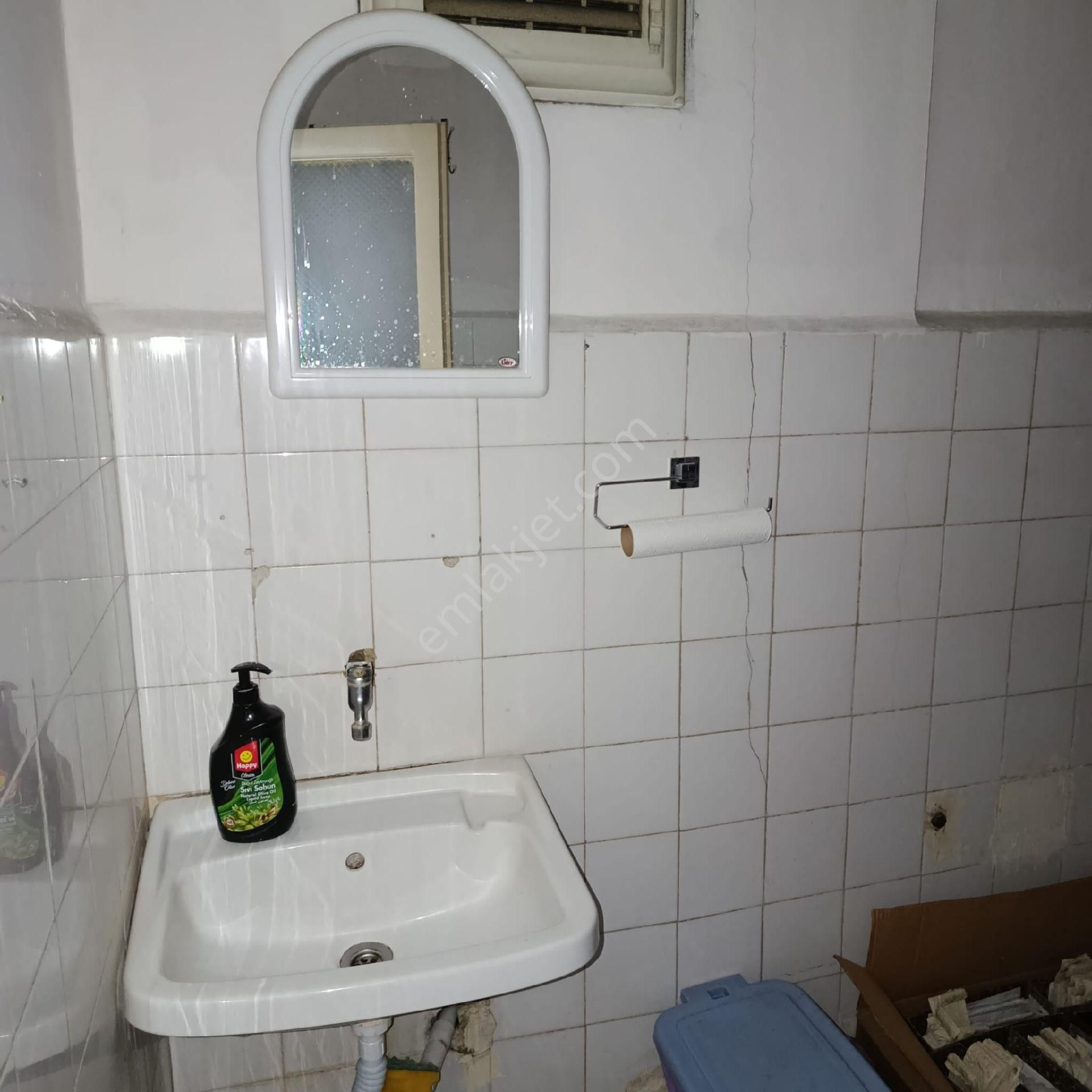 S.evler Merkezde Metrobuse 1dk.2+1 95m2 Kombili Mutfakli Wc'li 1.kat Ofis - Görsel 8