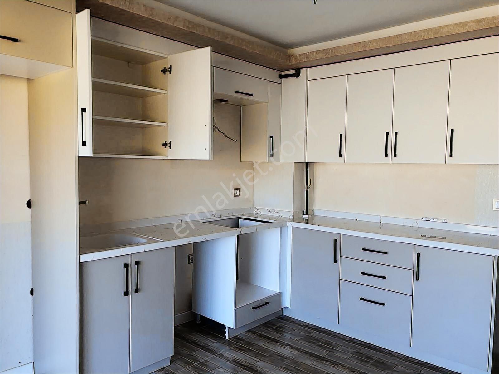 Keçiören Ebeveyn Banyolu Satılık 3+1 - Görsel 23