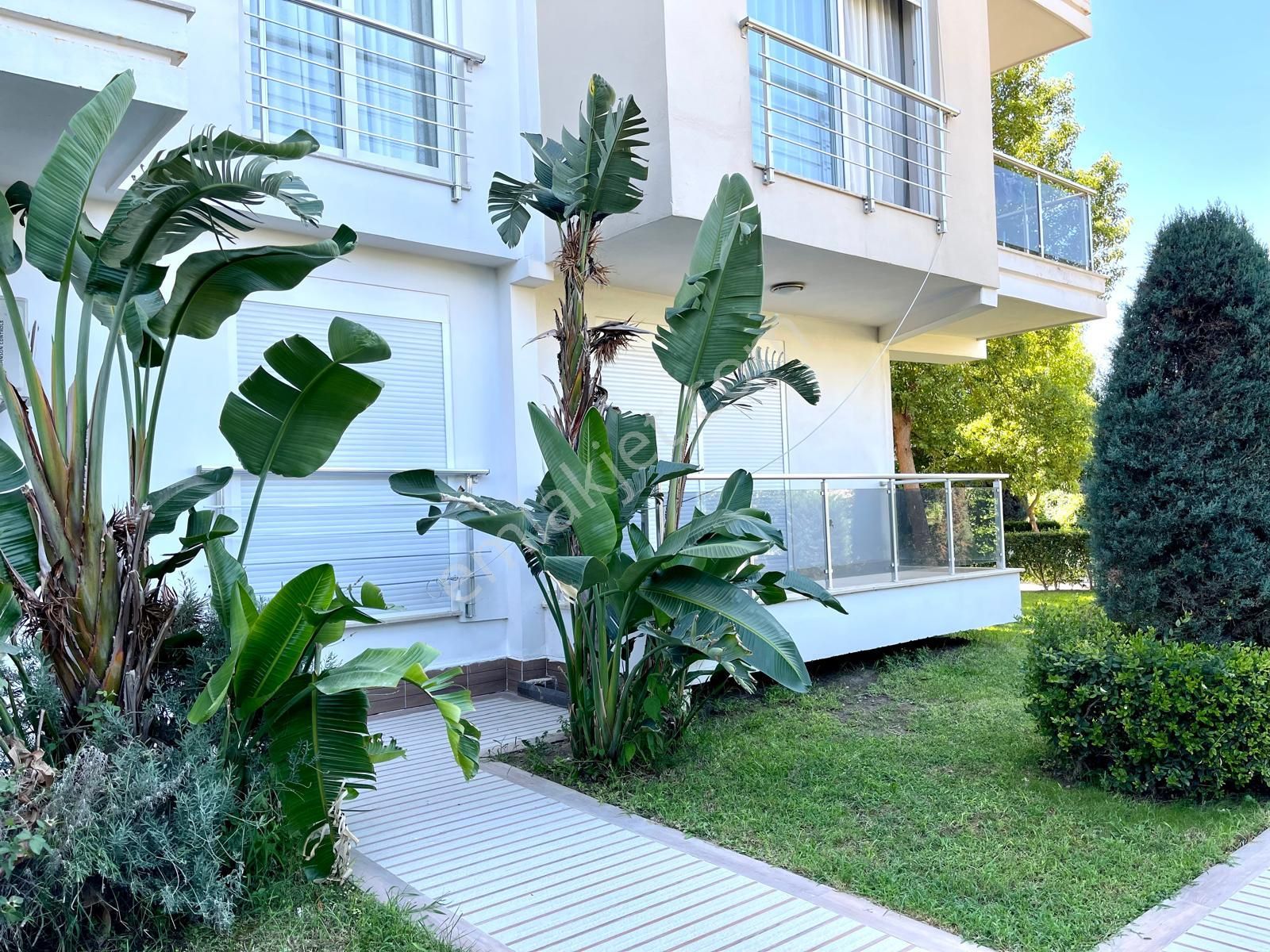 Liman 'da Arakatta Havuz Manzaralı Şık 1+1 - Görsel 17