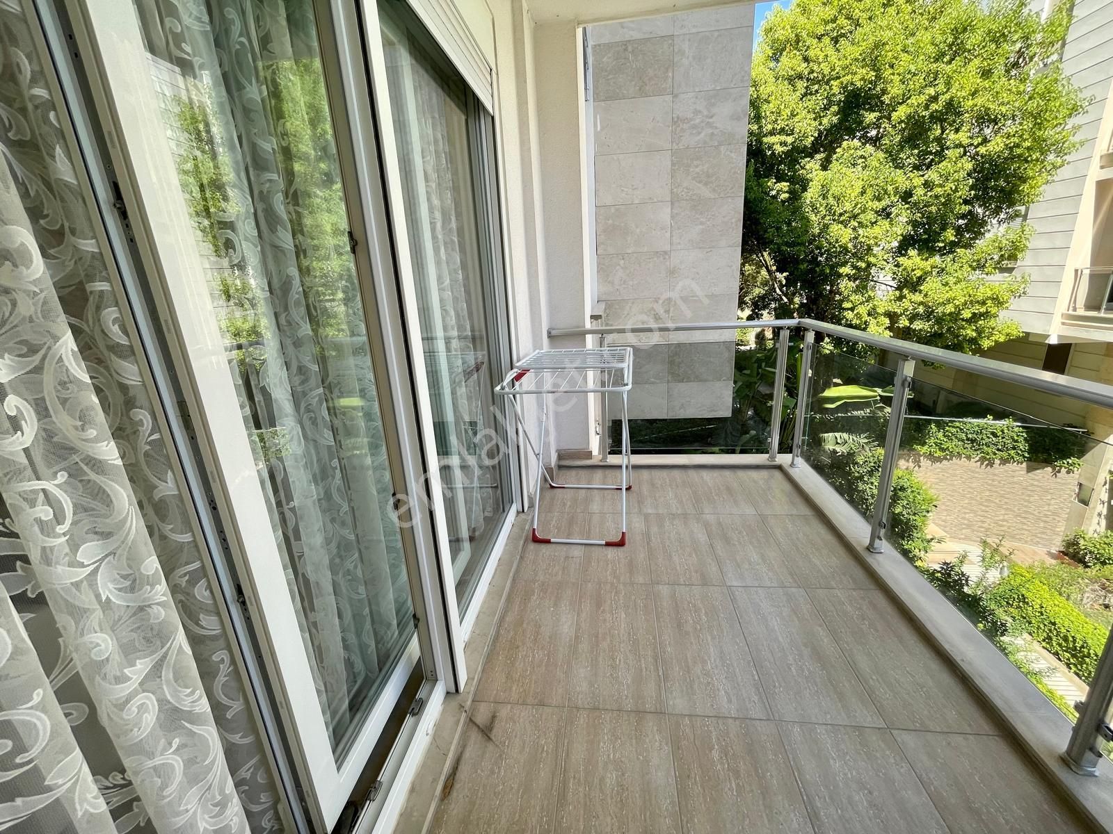 Liman 'da Arakatta Havuz Manzaralı Şık 1+1 - Görsel 7