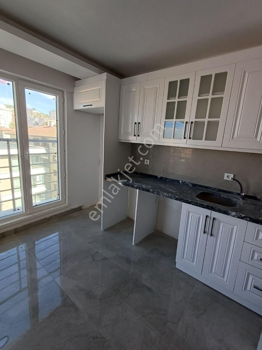 Çankaya Ebeveyn Banyolu Satılık 3+1 - Görsel 12