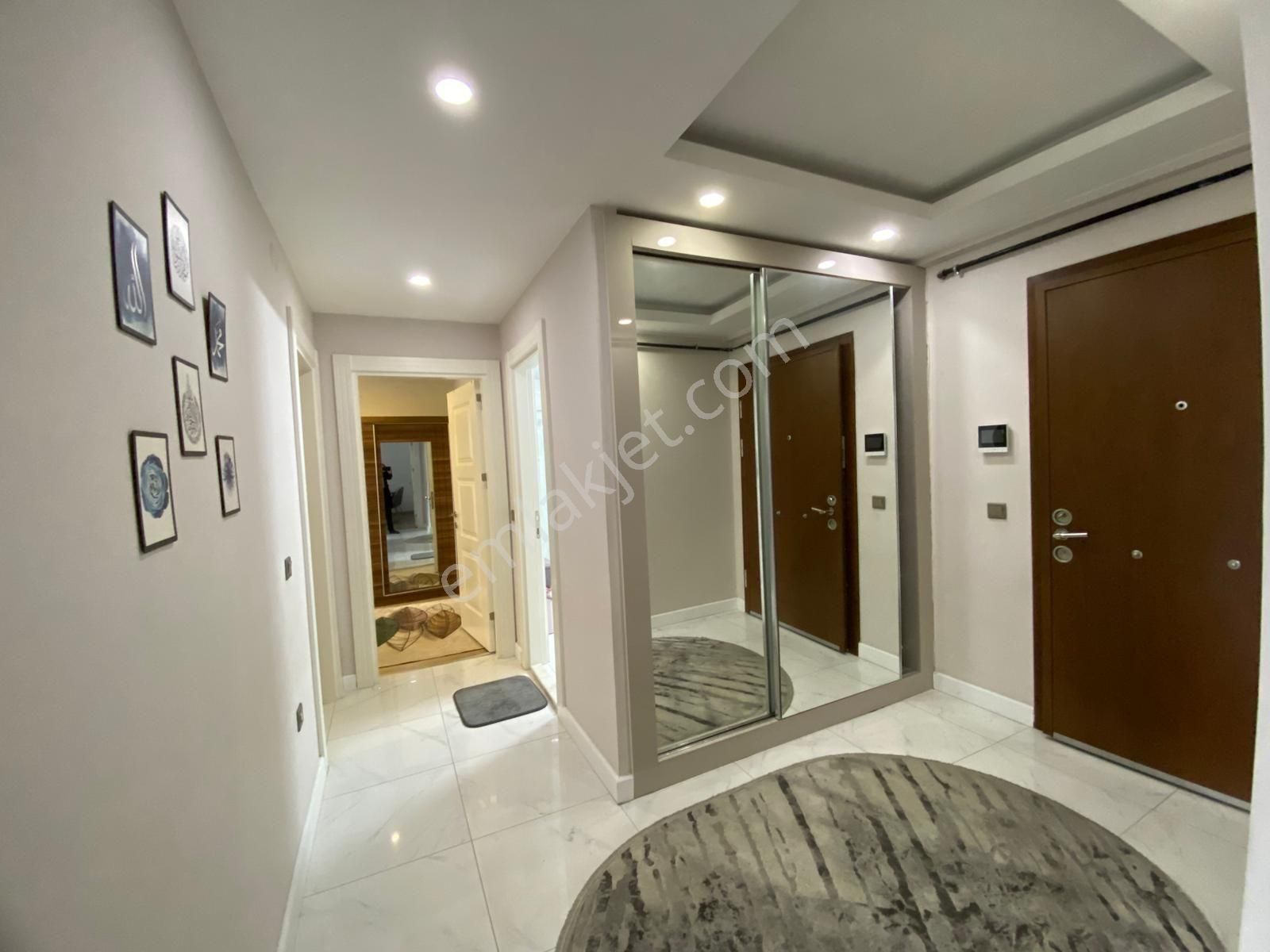 Beylikdüzü Yasemin Evlerinde Eşyalı Satılık 2+1 Daire - Görsel 4