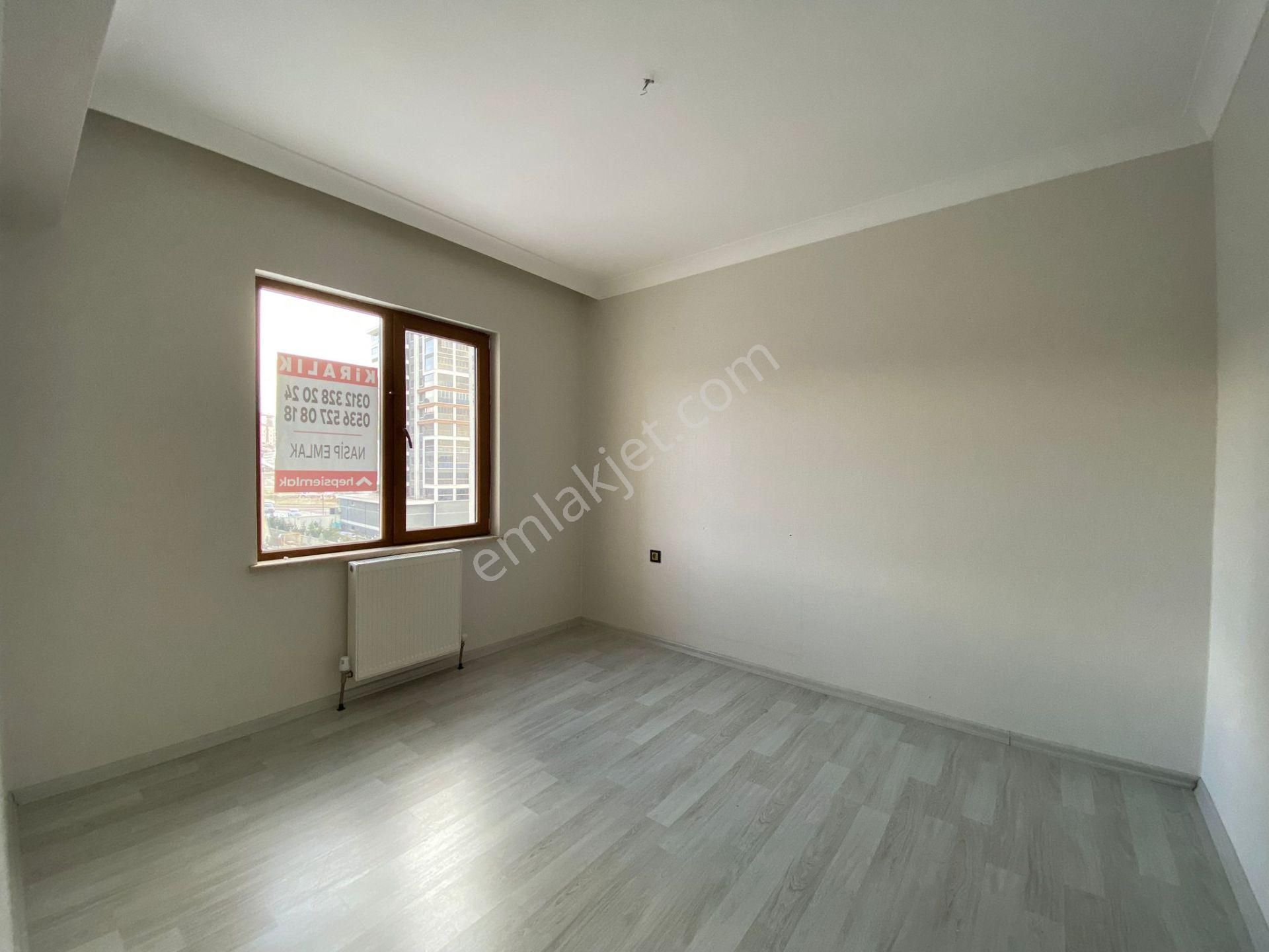 Nasip Ten Site İçersinde Teras Balkonlu Çift Banyolu 4+1 Kiralık - Görsel 21