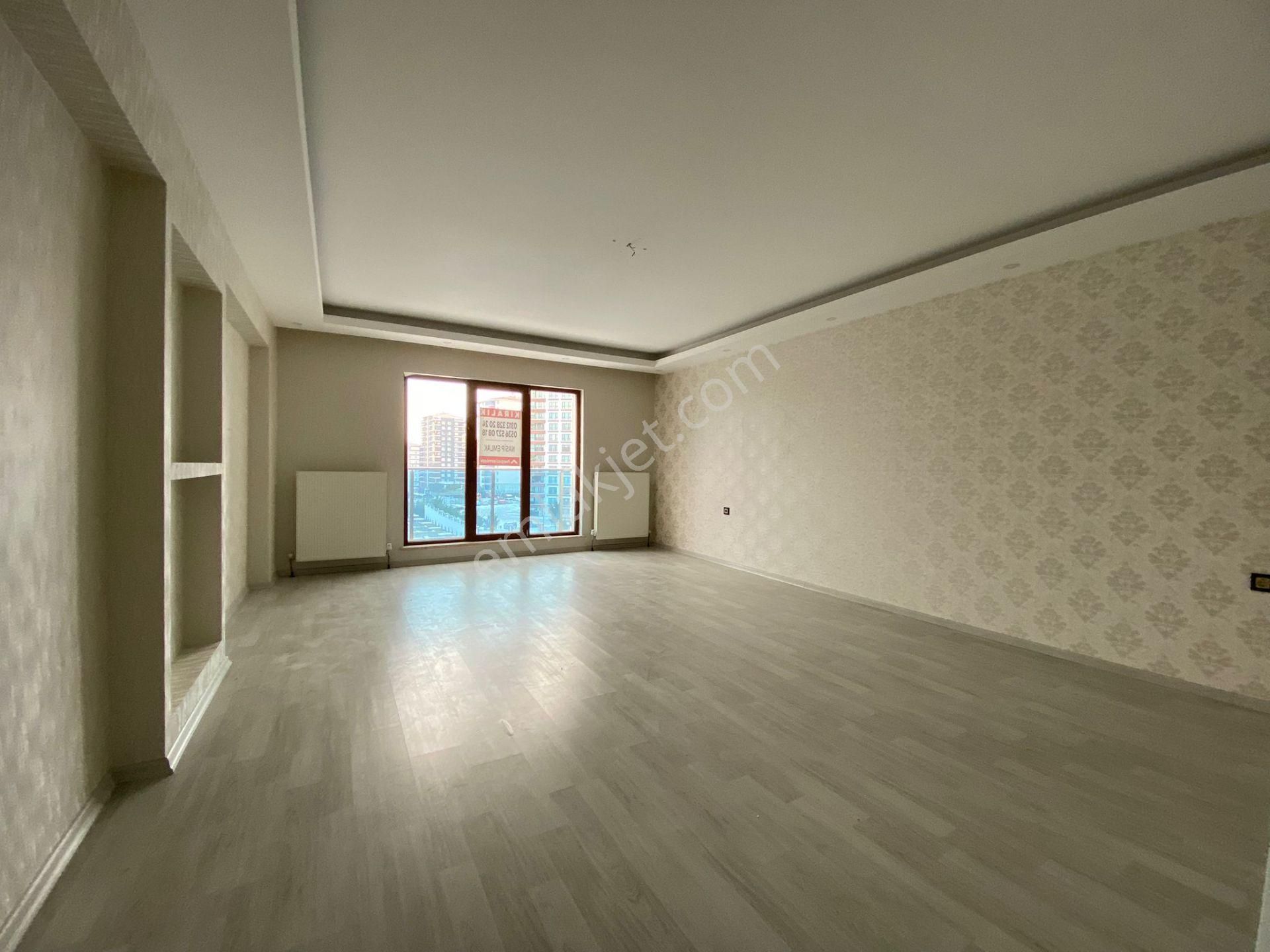 Nasip Ten Site İçersinde Teras Balkonlu Çift Banyolu 4+1 Kiralık - Görsel 7