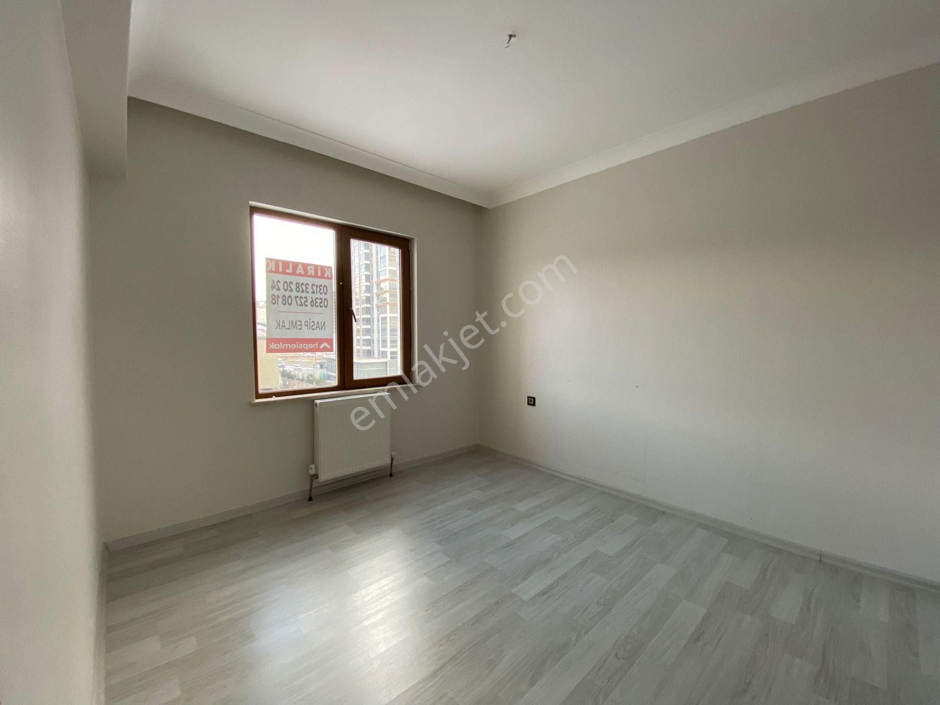 Nasip Ten Site İçersinde Teras Balkonlu Çift Banyolu 4+1 Kiralık - Görsel 22