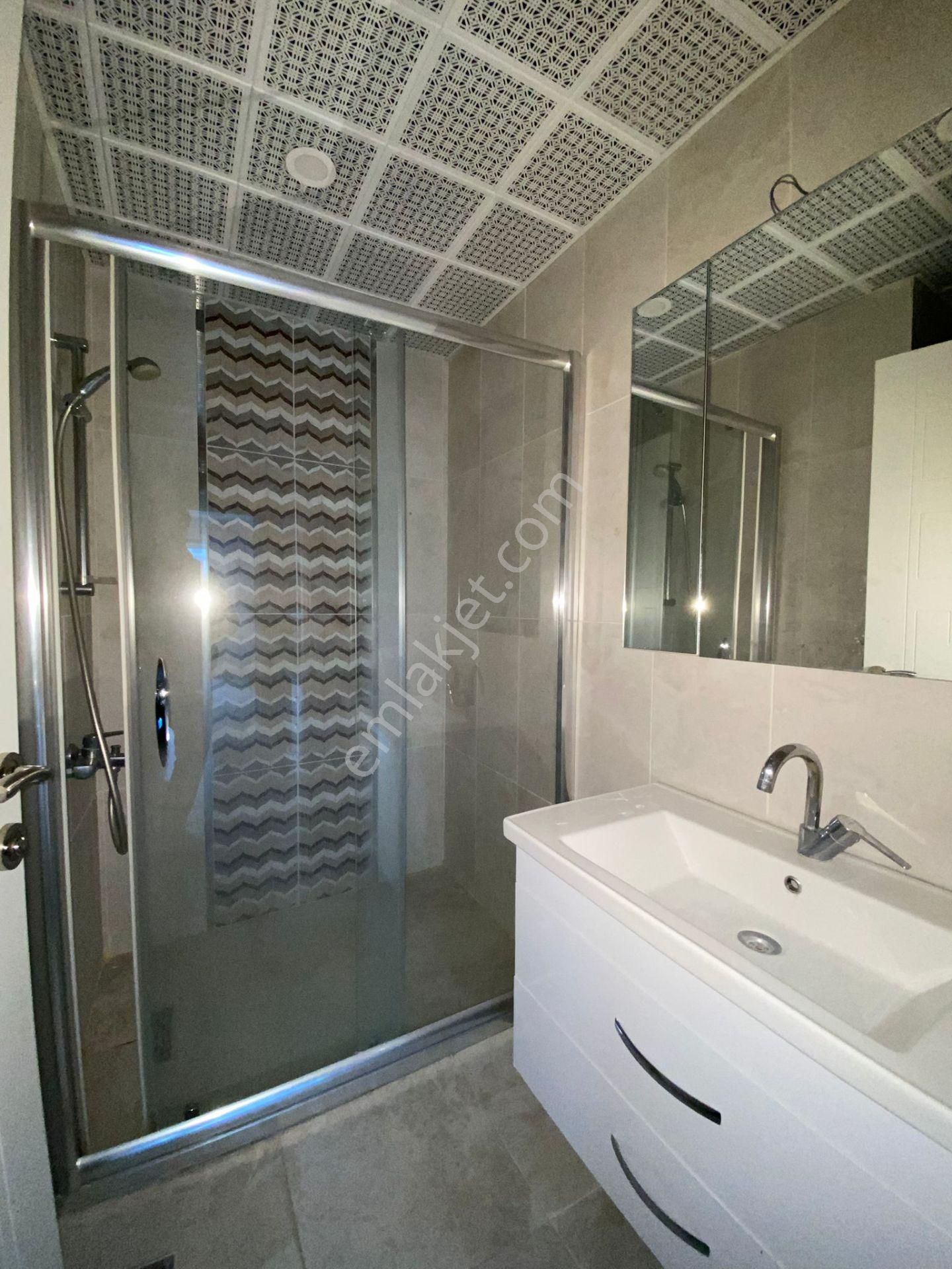 Nasip Ten Site İçersinde Teras Balkonlu Çift Banyolu 4+1 Kiralık - Görsel 29