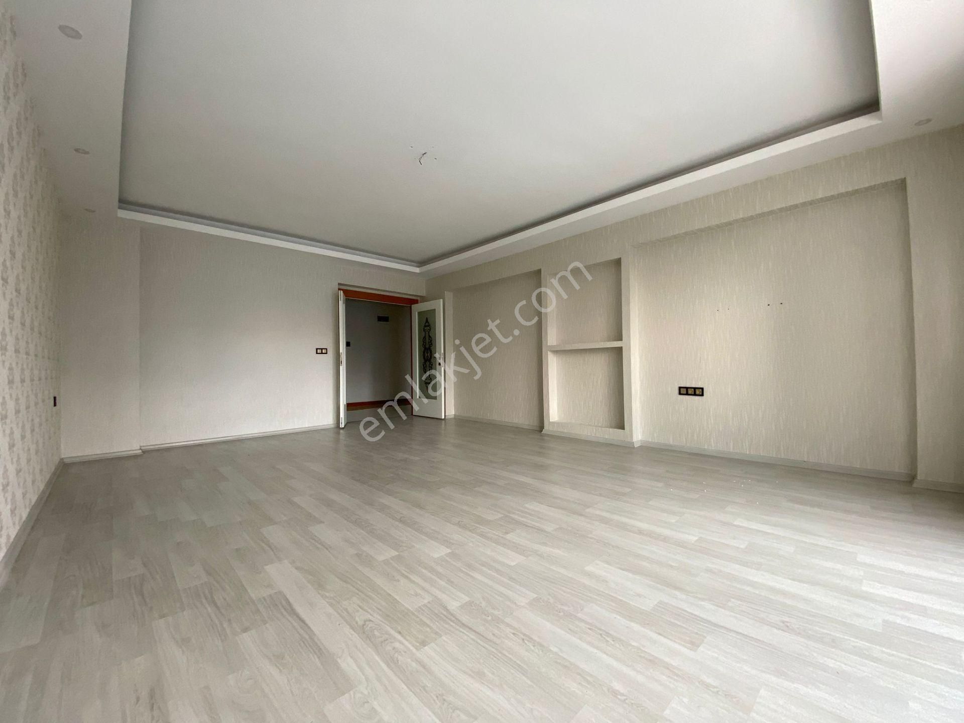 Nasip Ten Site İçersinde Teras Balkonlu Çift Banyolu 4+1 Kiralık - Görsel 9