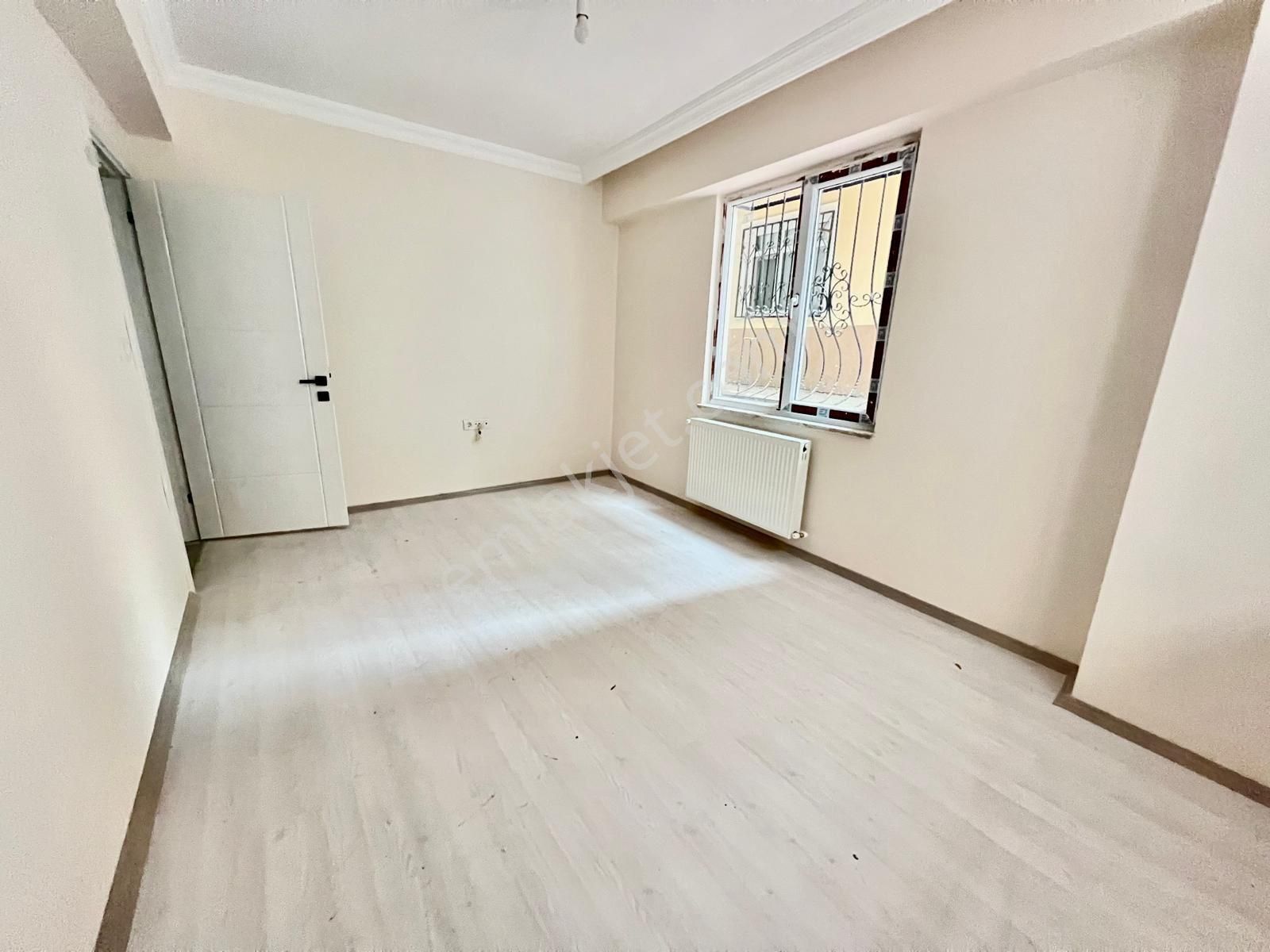 İmren Gayrimenkulden Satılık Tevfikbey Medipol Altı 2+1 78 M2 Bahçeli Düz Giriş - Görsel 5