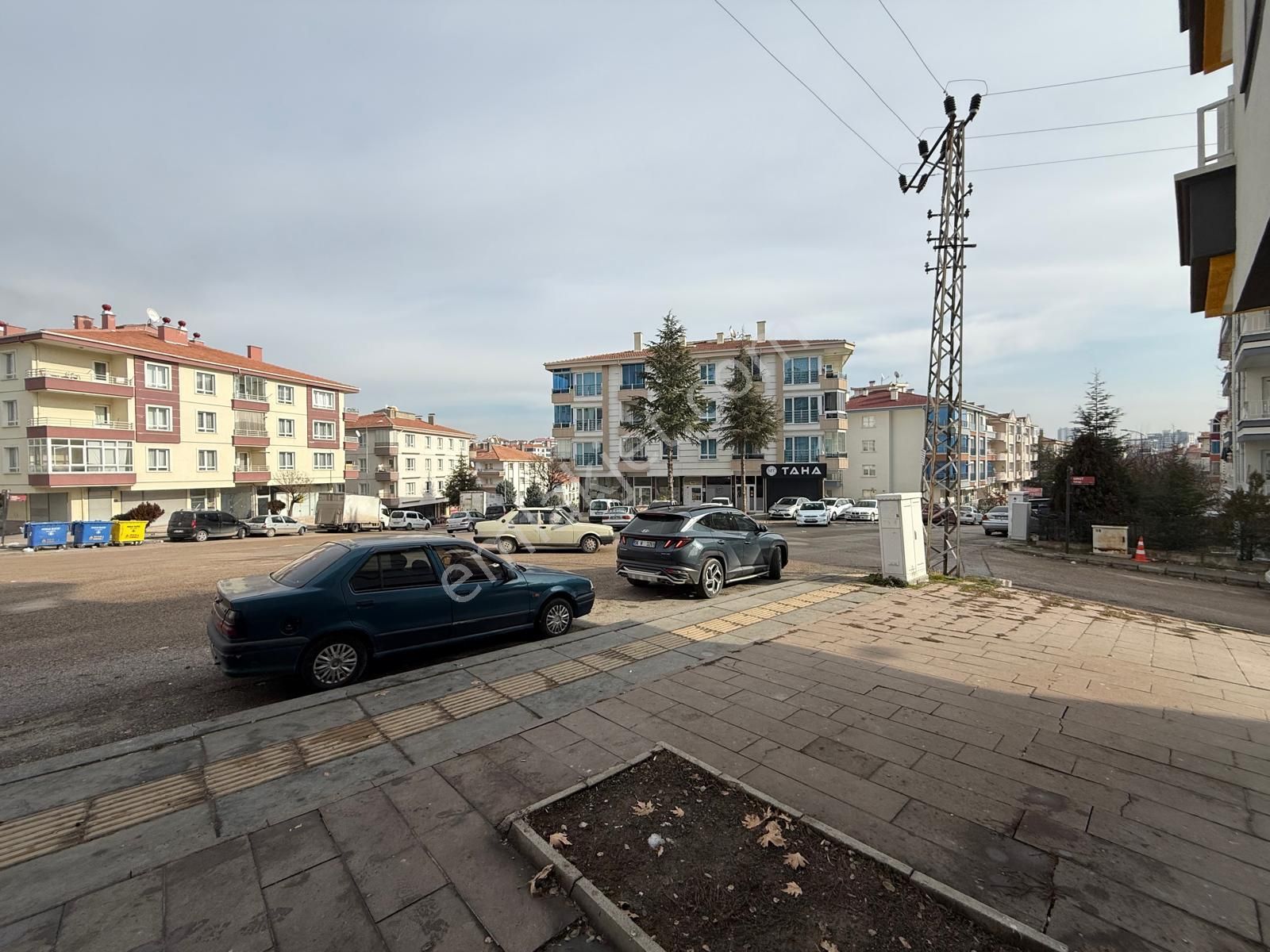 Gökçe Emlak'tan 30m² Önü Açık Caddede Kiralık Dükkan - Görsel 8