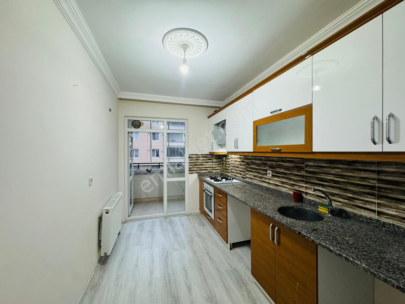 Merpa İnşaat'tan *** Fatih Mah'de/ İskanlı/ Çift Cam Balkon / Arakat 2+1 Daire - Görsel 8