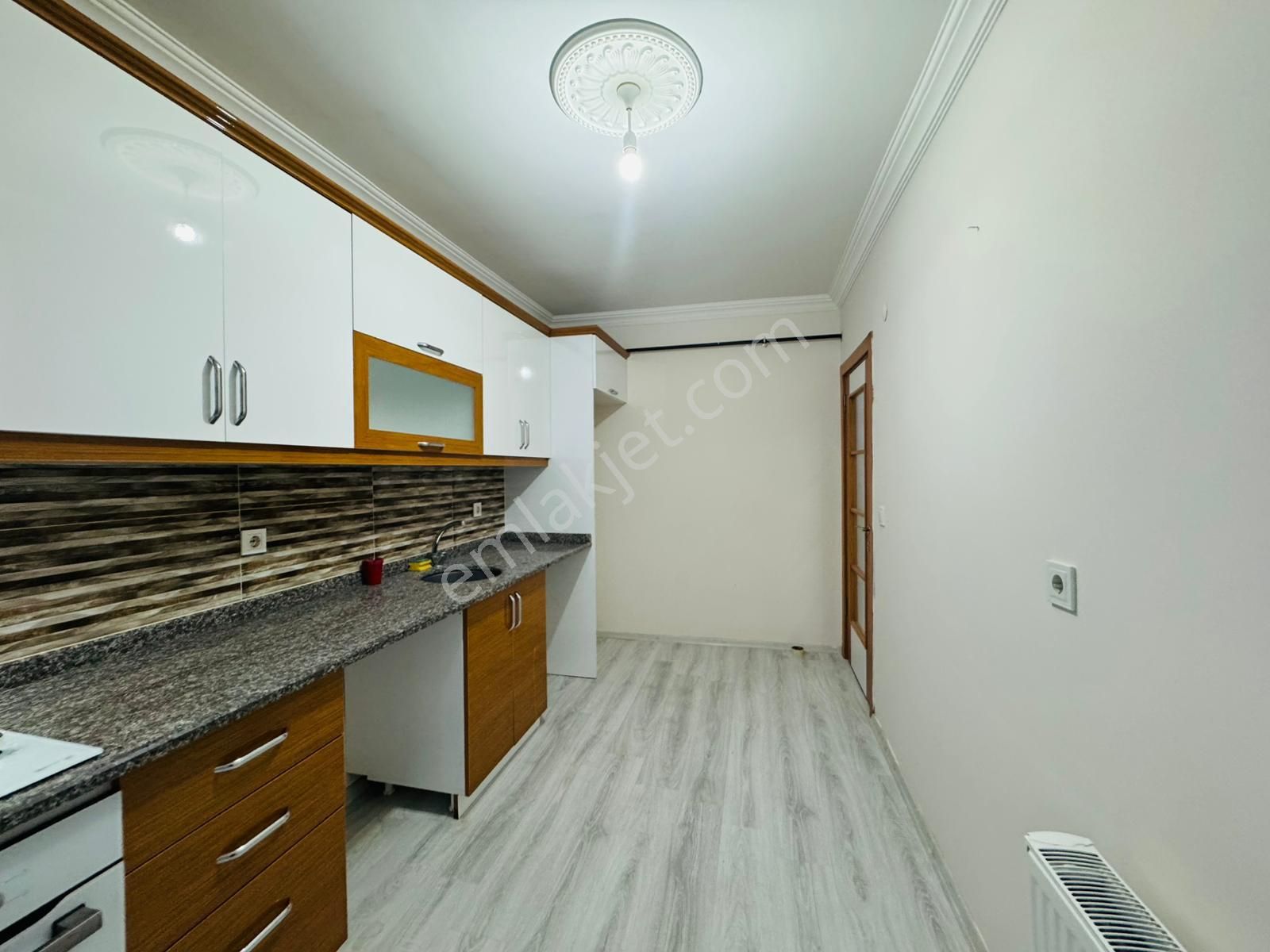 Merpa İnşaat'tan *** Fatih Mah'de/ İskanlı/ Çift Cam Balkon / Arakat 2+1 Daire - Görsel 11