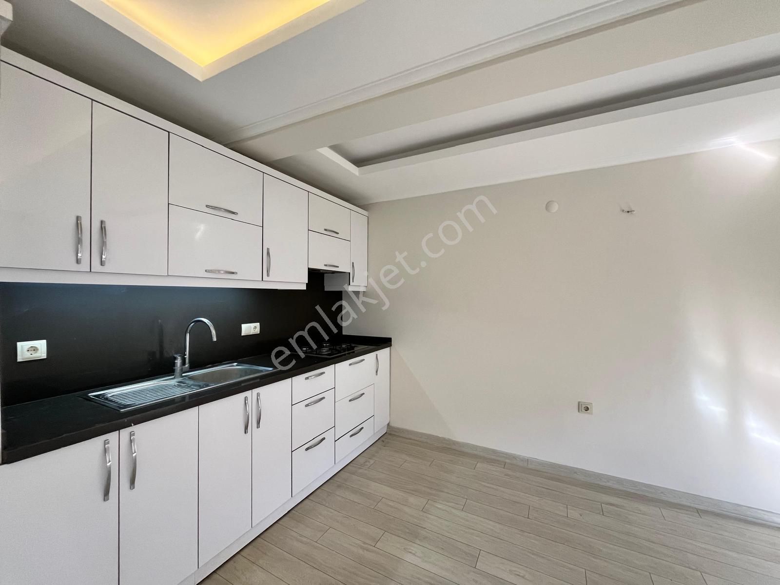 Seferihisar Hıdırlık'ta Ferah Satılık Daire - Görsel 5